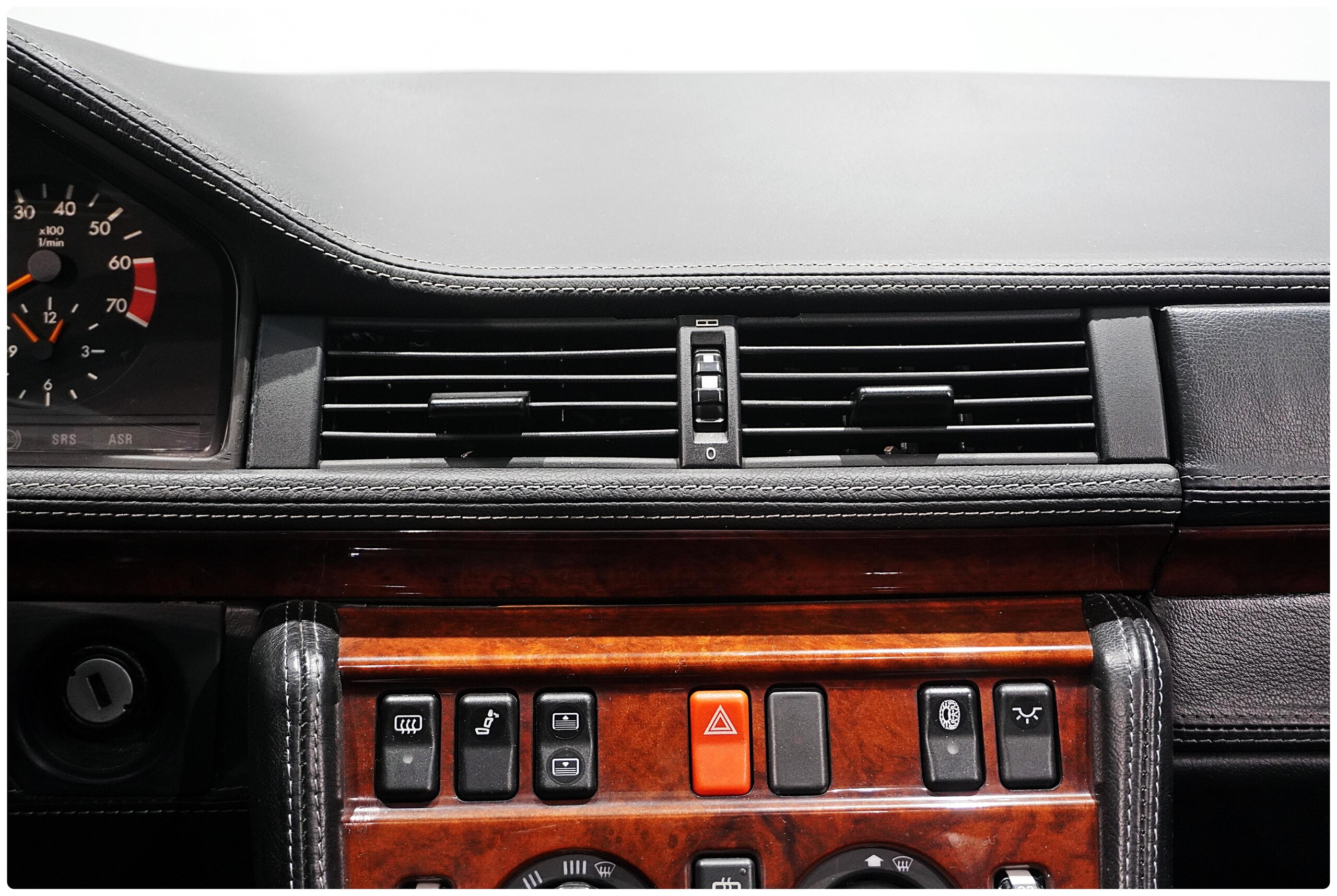 1995 Mercedes Benz E60 AMG — Photo 12 / 23