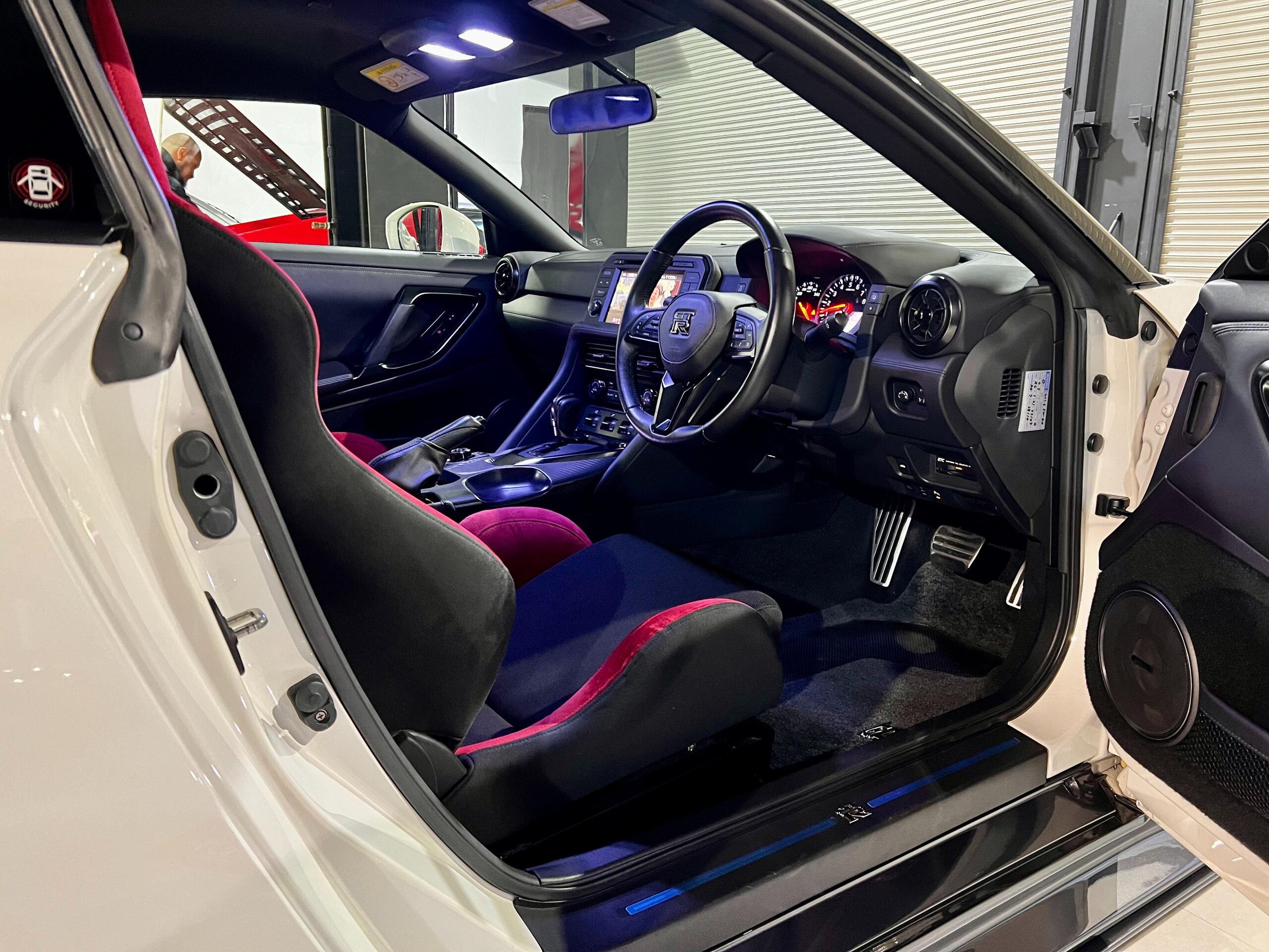 2016 Other Nissan — Photo 6 / 19