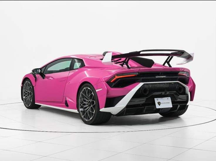 2022 Lamborghini Huracán STO — Photo 6 / 12
