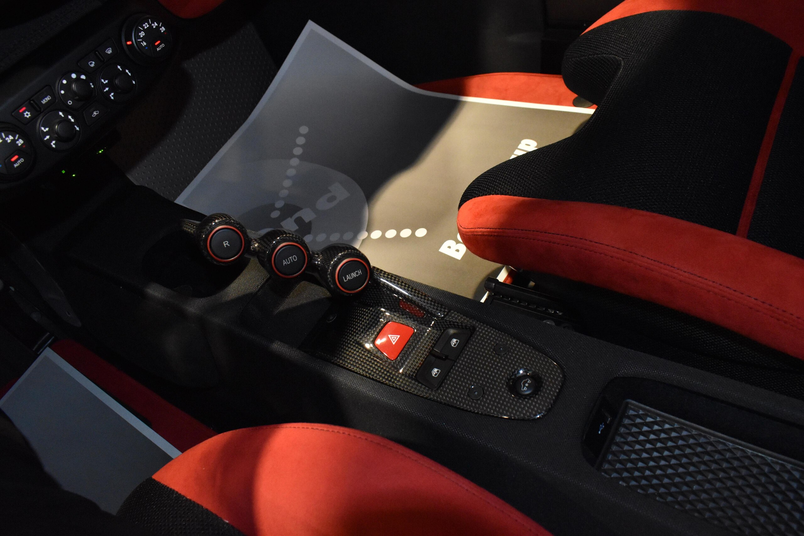 2015 Ferrari 458 Speciale — Photo 10 / 16