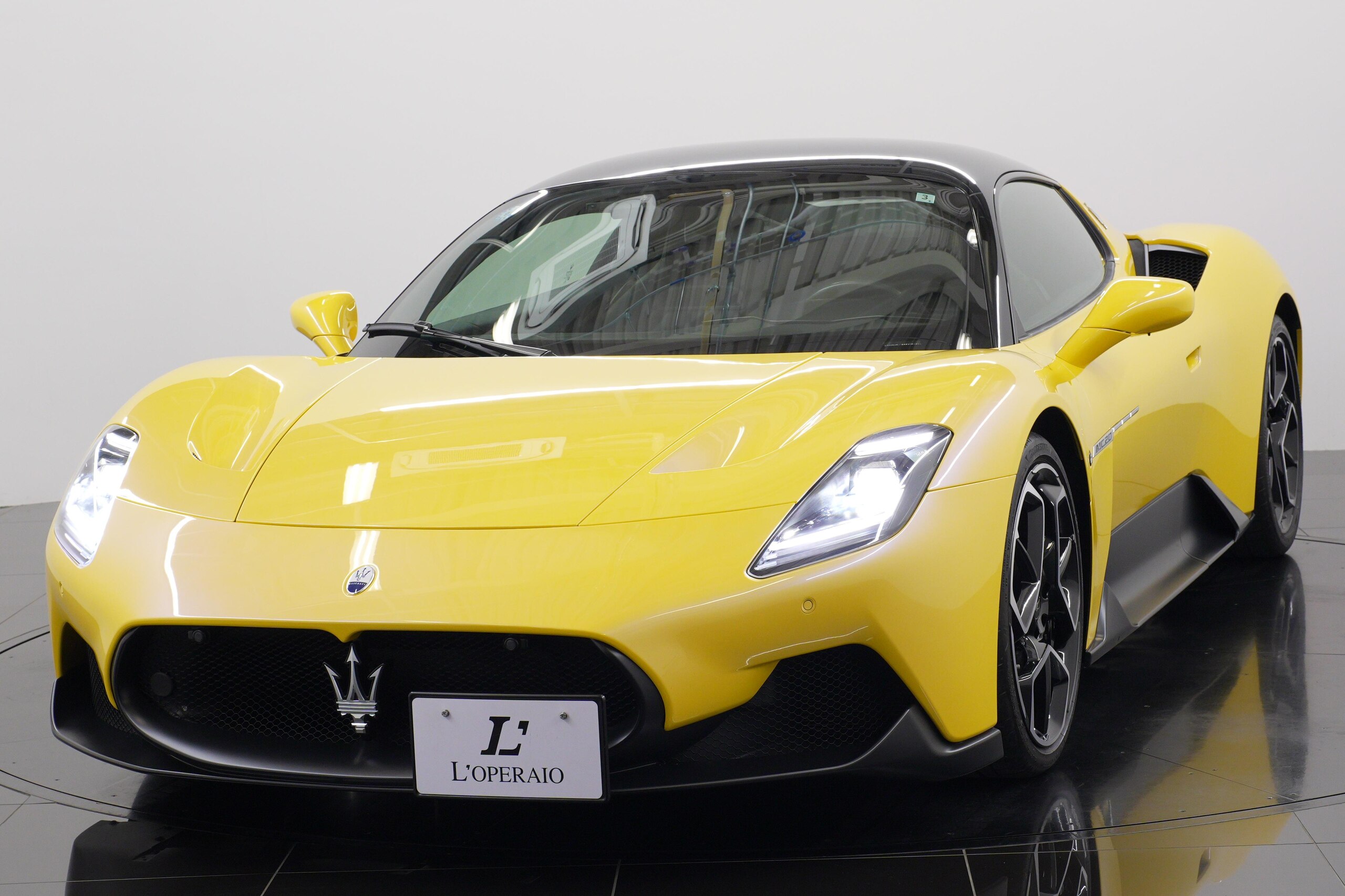 2022 Maserati MC20 — Photo 17 / 42
