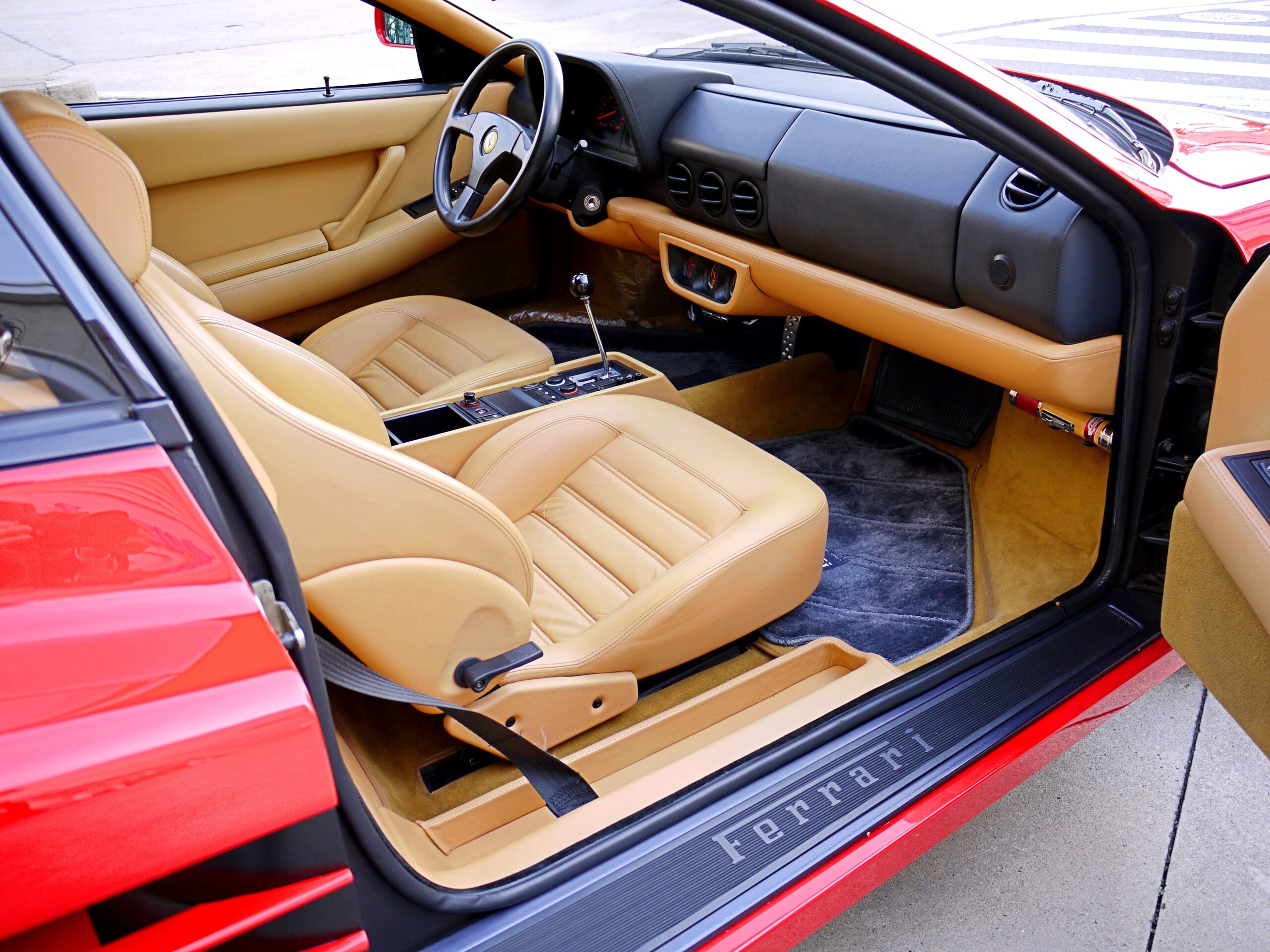 1994 Ferrari 512TR — Photo 9 / 16