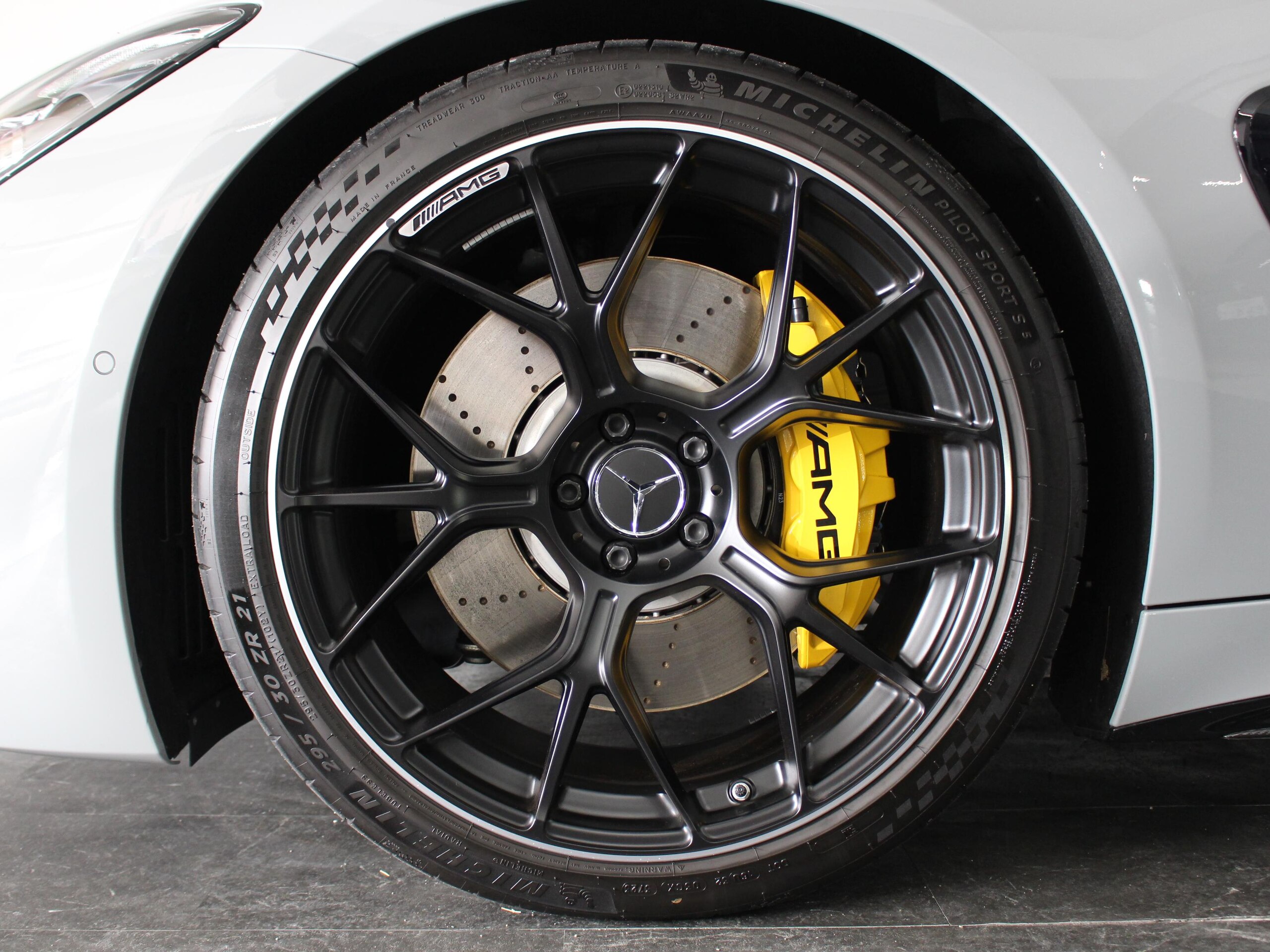 2024 Mercedes Benz AMG GT63 4Matic+ — Photo 20 / 23