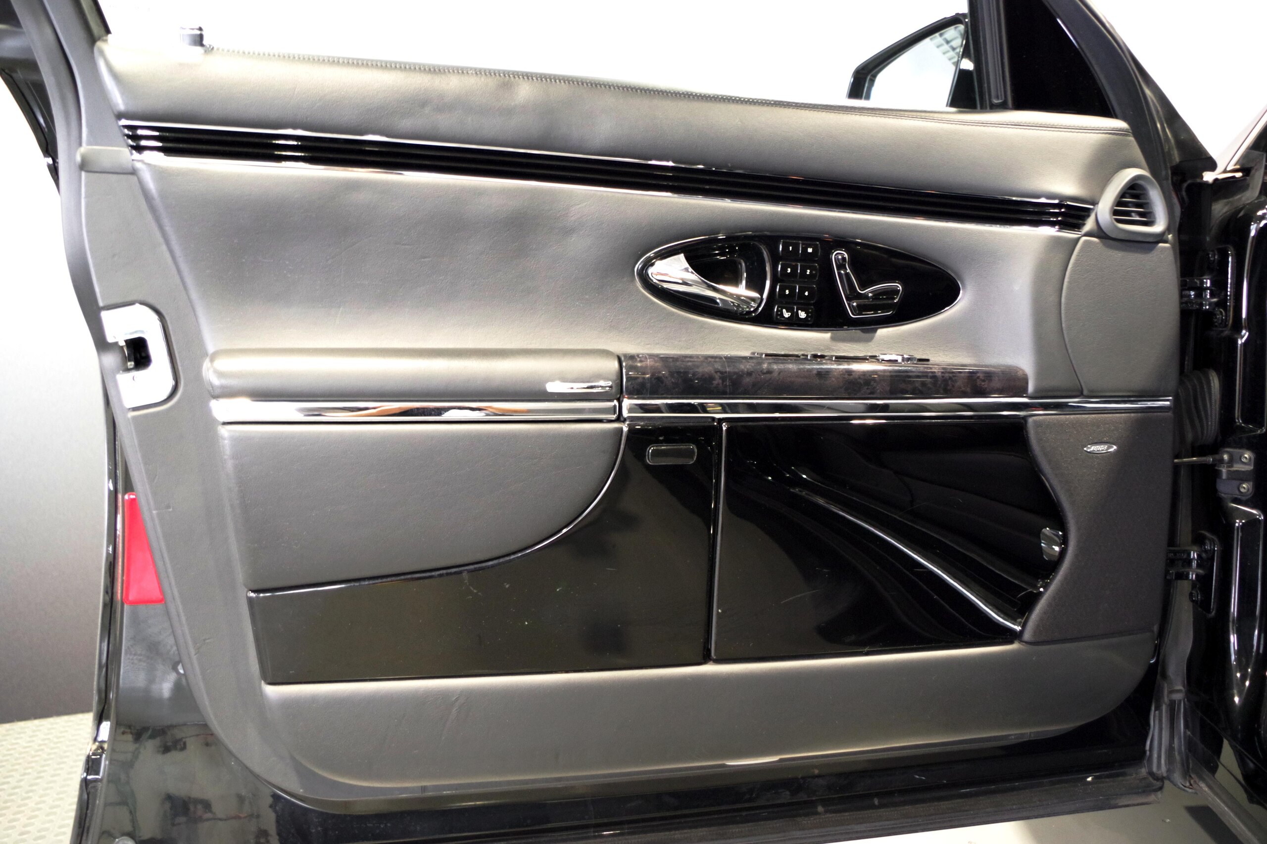 2006 Mercedes Benz Maybach 57S — Photo 10 / 19