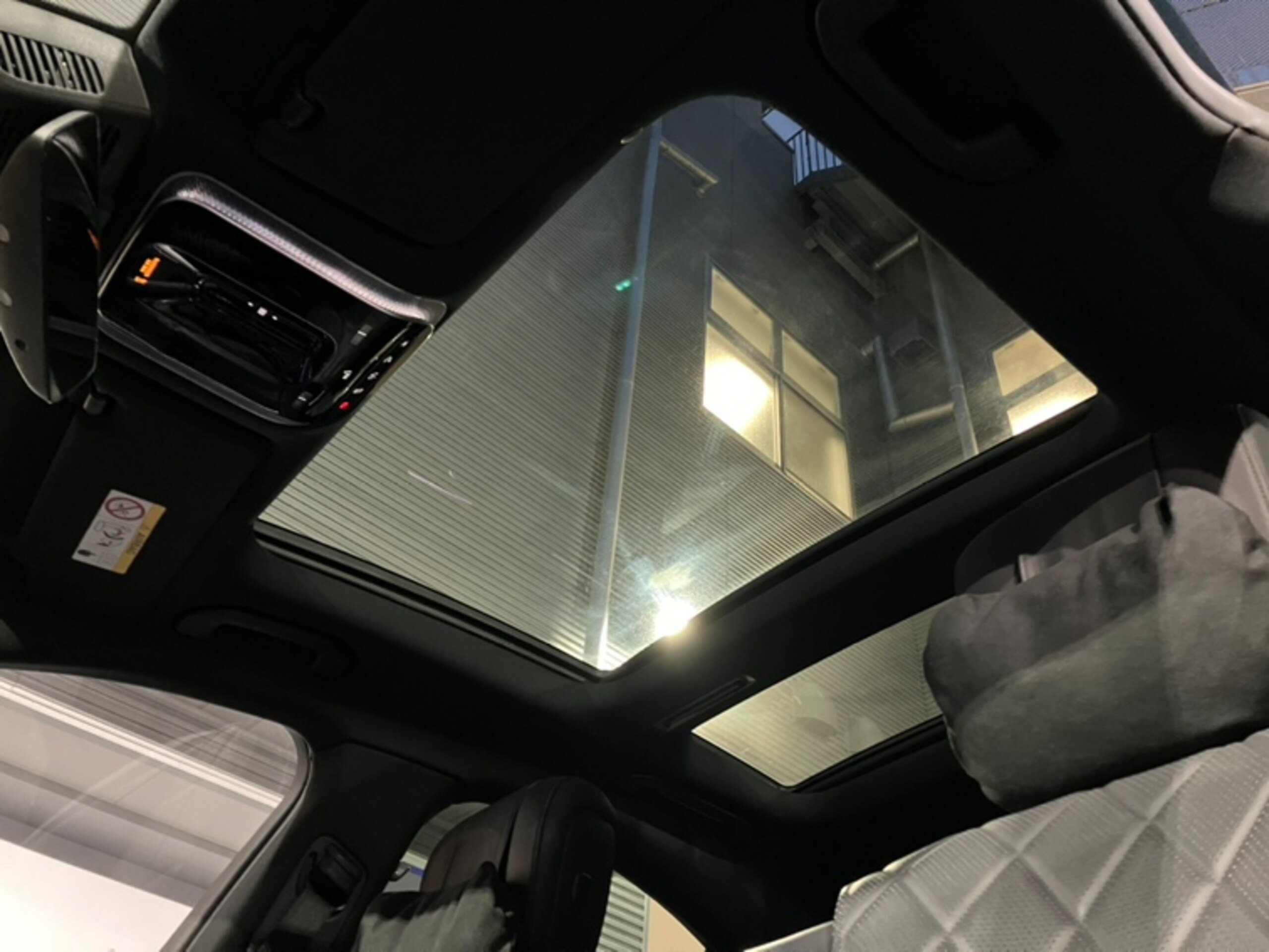 2021 Mercedes Benz S400d 4Matic AMG — Photo 22 / 26