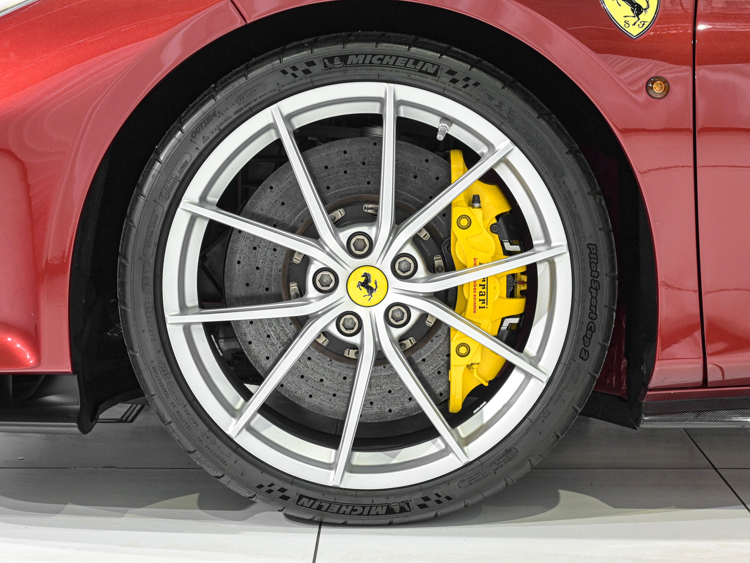 2020 Ferrari 488 Pista — Photo 27 / 30