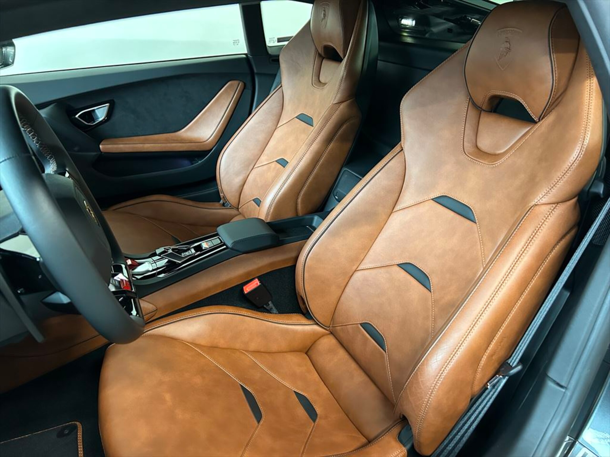 2020 Lamborghini Huracán EVO — Photo 19 / 22
