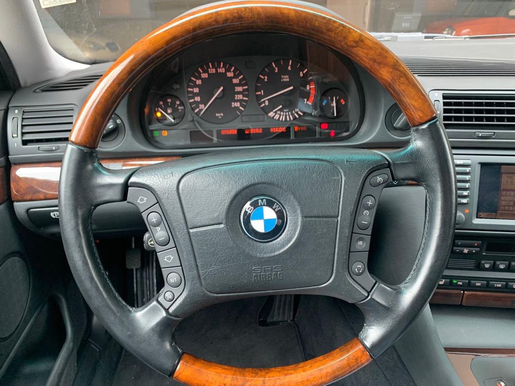 2001 BMW 740i — Photo 9 / 20