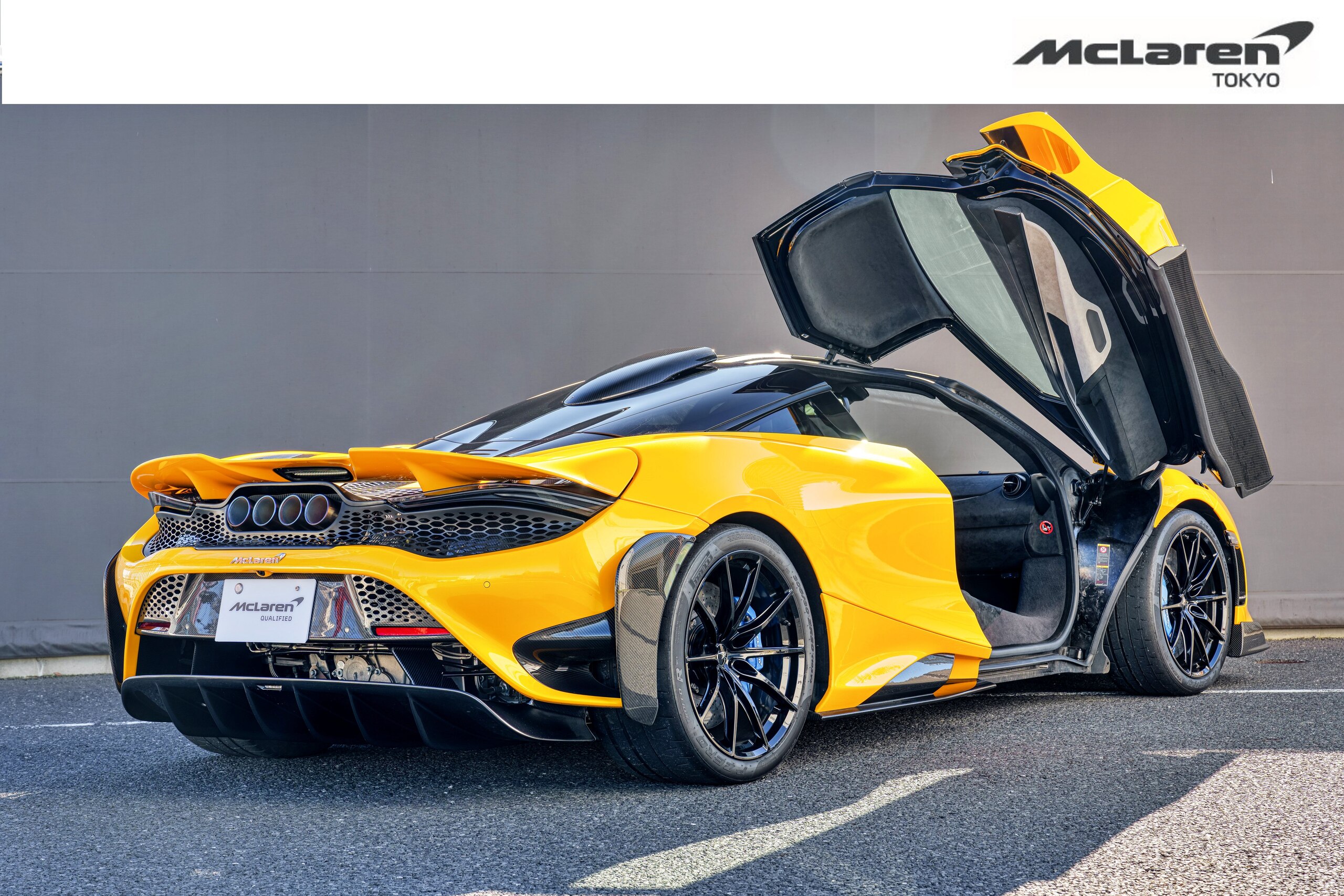2021 McLaren 765LT — Photo 7 / 28