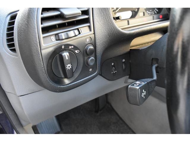 1995 BMW 318is — Photo 20 / 29