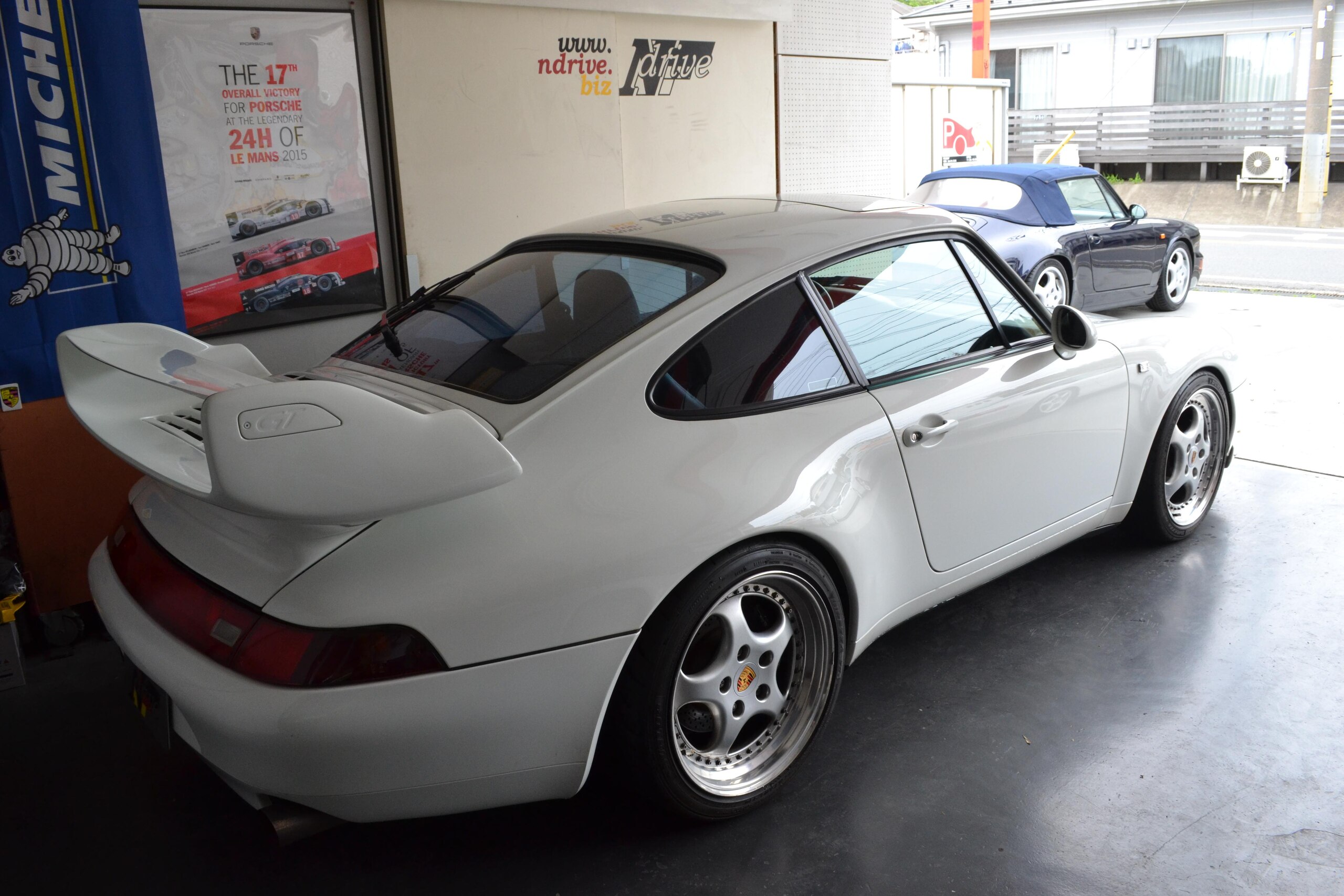 1995 Porsche 911 Carrera 2 — Photo 8 / 24