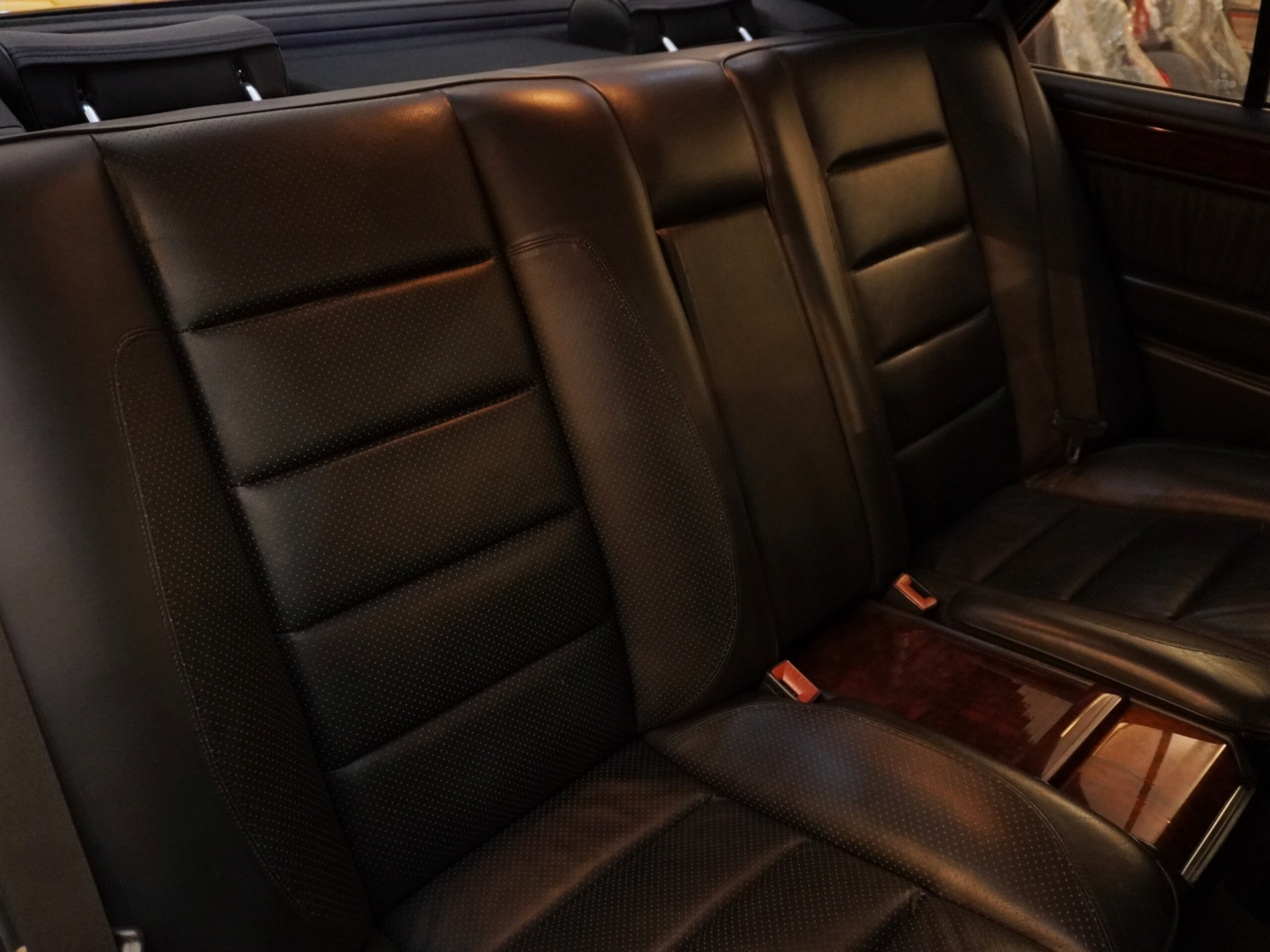 1994 Mercedes Benz E60 AMG — Photo 16 / 24