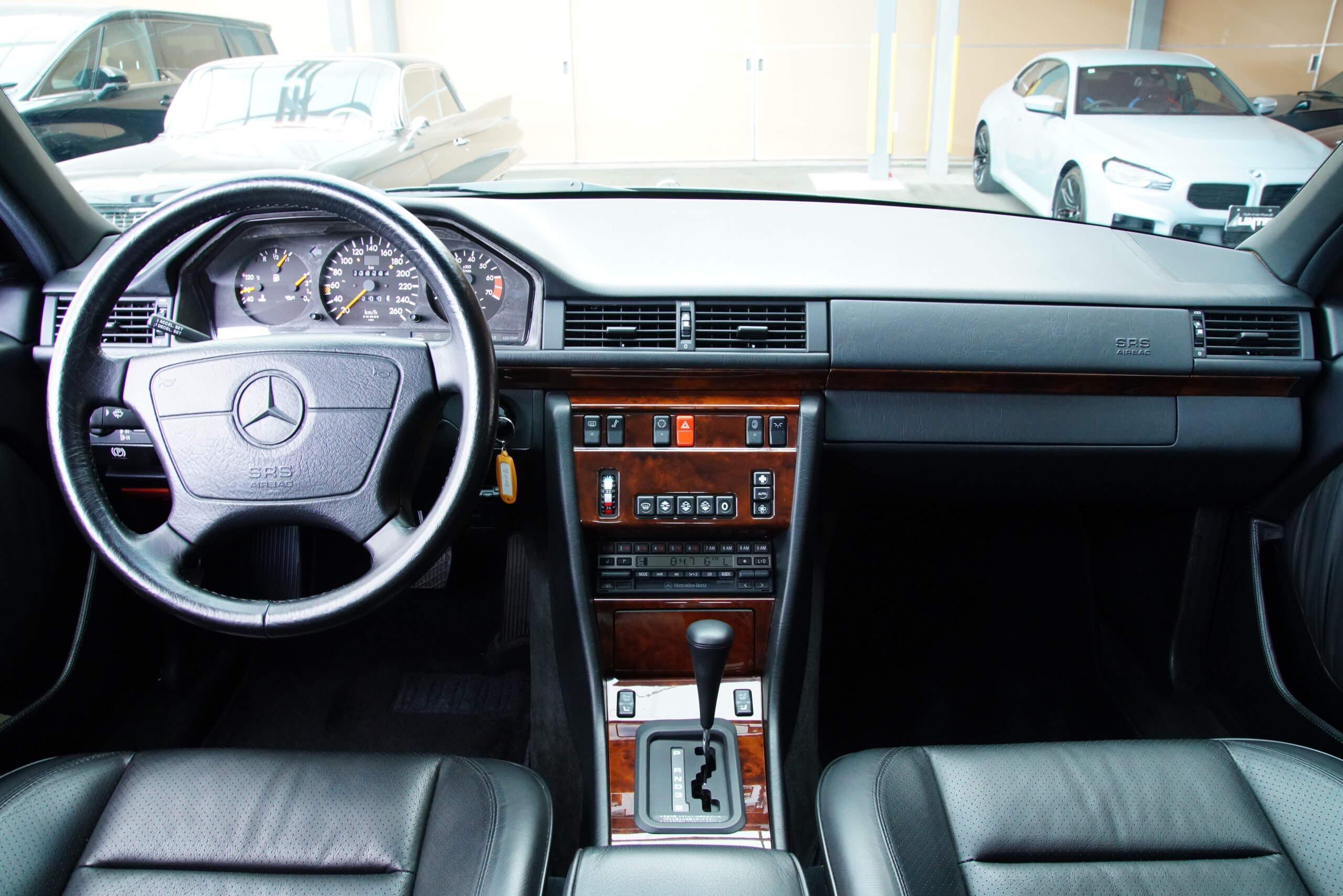 1992 Mercedes Benz E500 — Photo 6 / 20