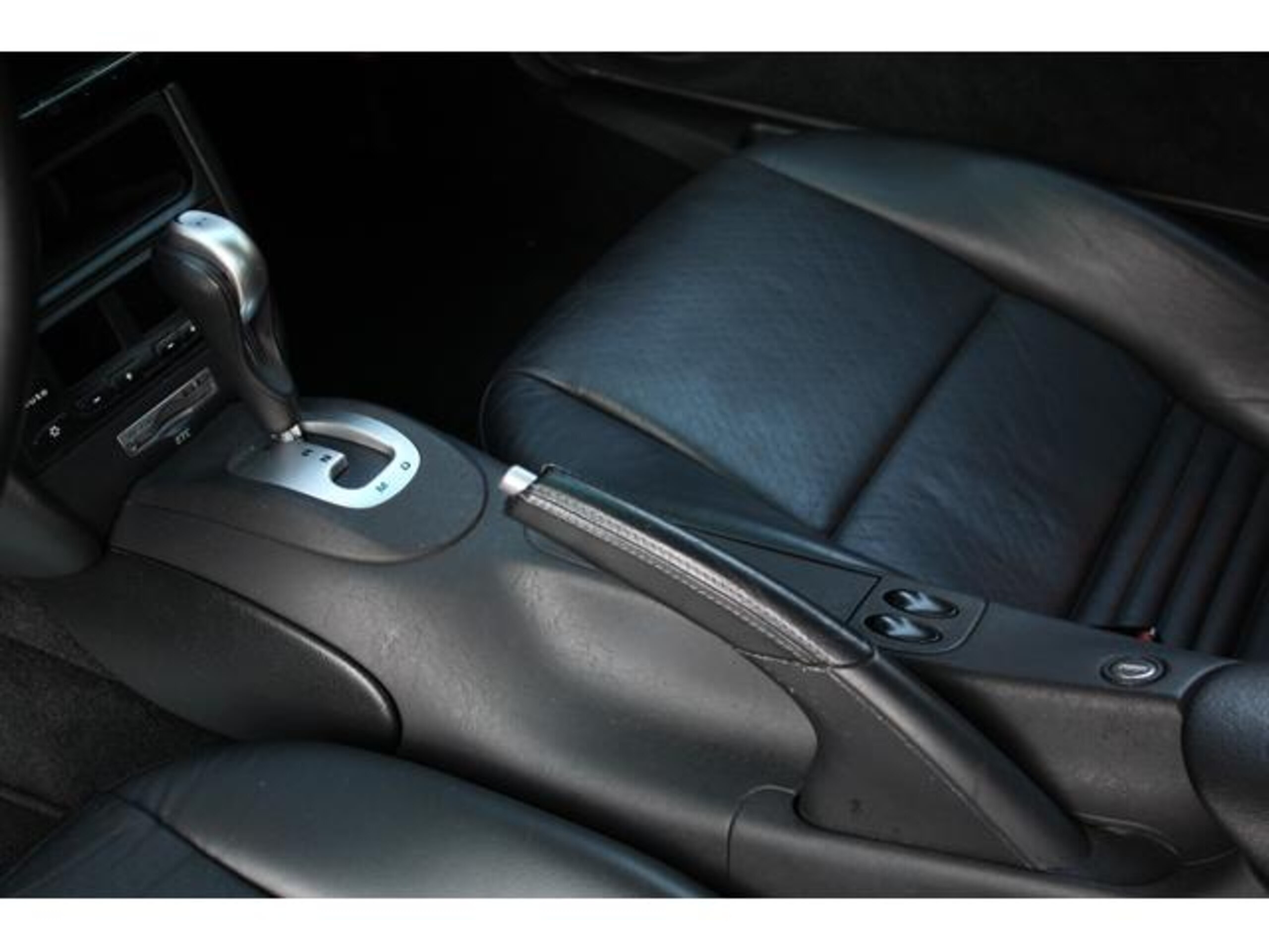 2002 Porsche 911 Carrera — Photo 11 / 18