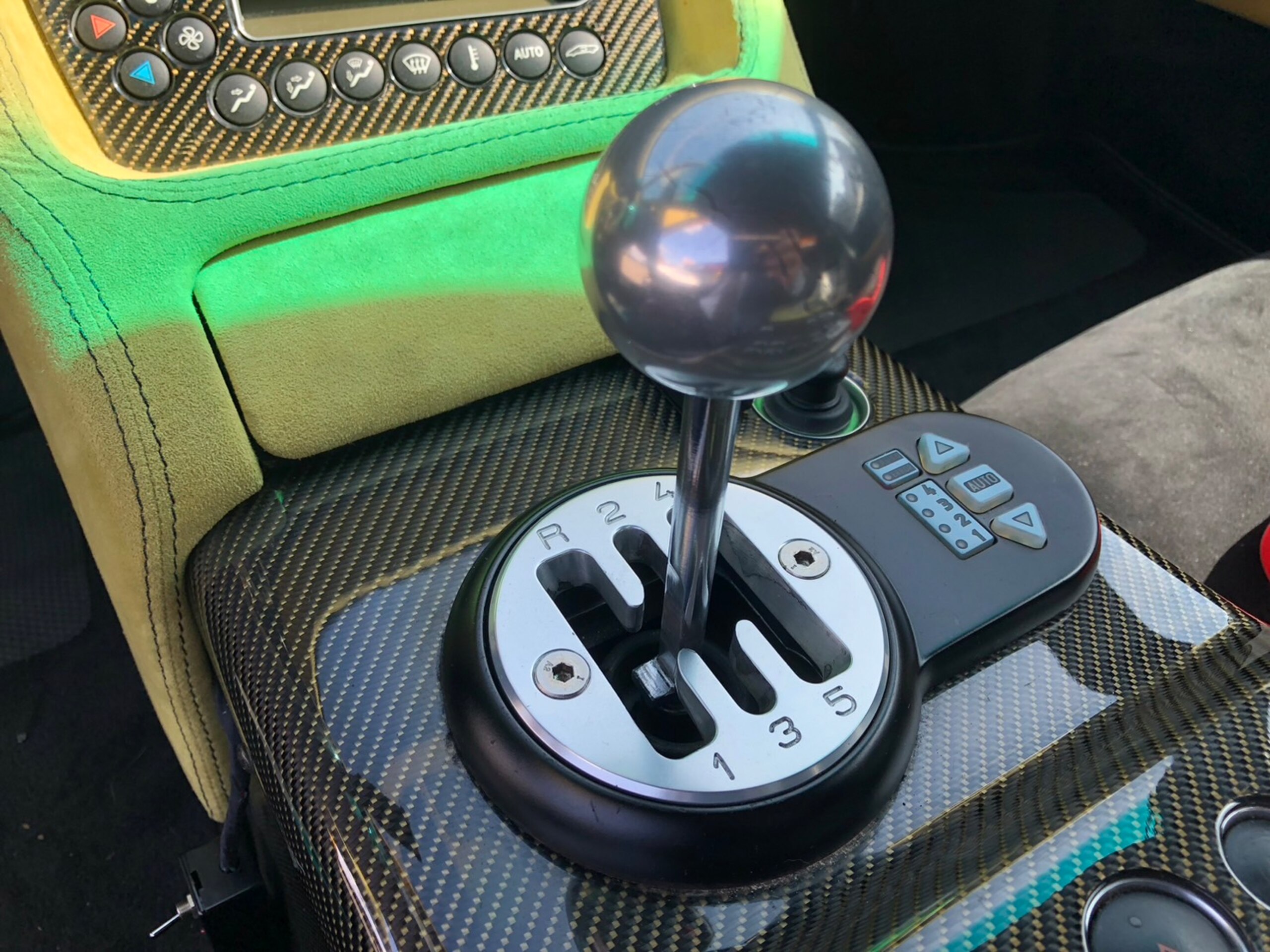 2001 Lamborghini Diablo VT 6.0 — Photo 15 / 21