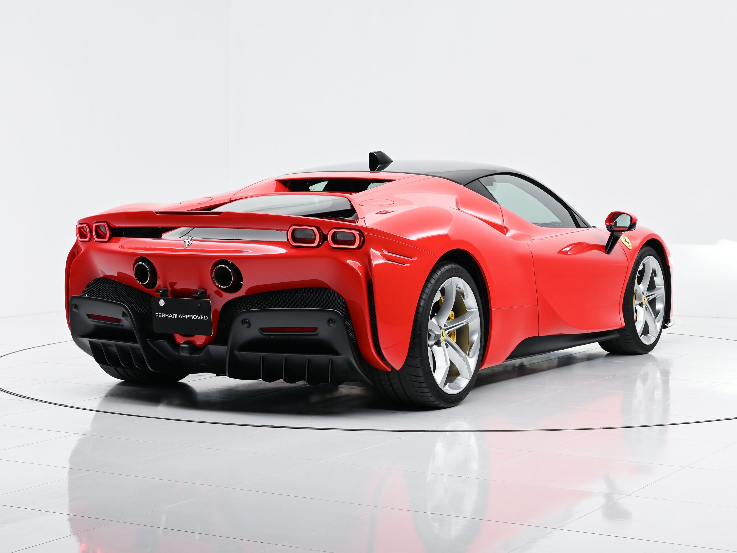 2021 Ferrari SF90 Stradale — Photo 6 / 22