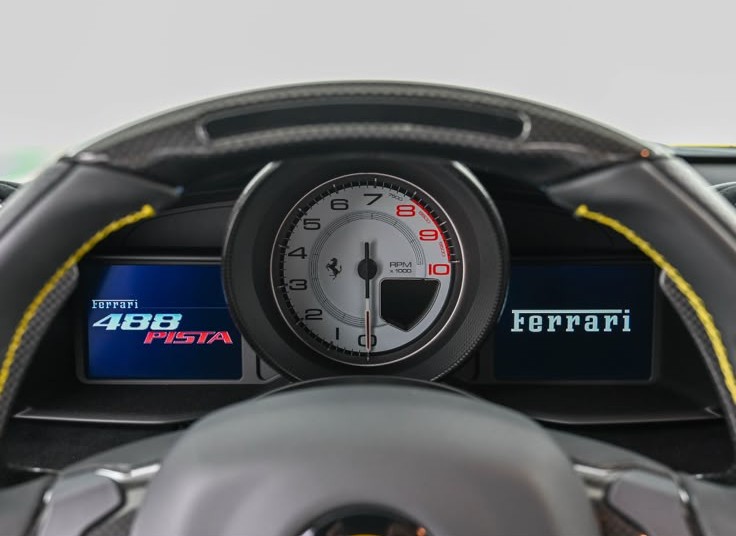 2020 Ferrari 488 Pista — Photo 11 / 22