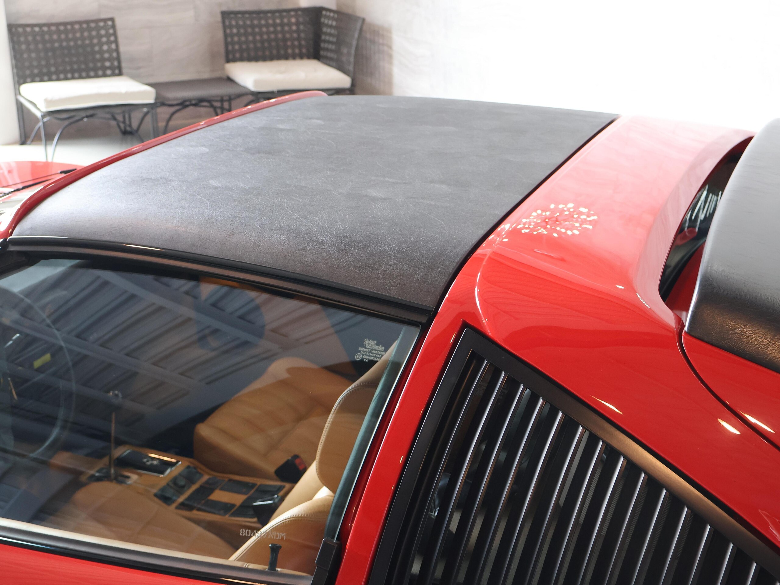 1989 Ferrari 328GTS — Photo 33 / 52