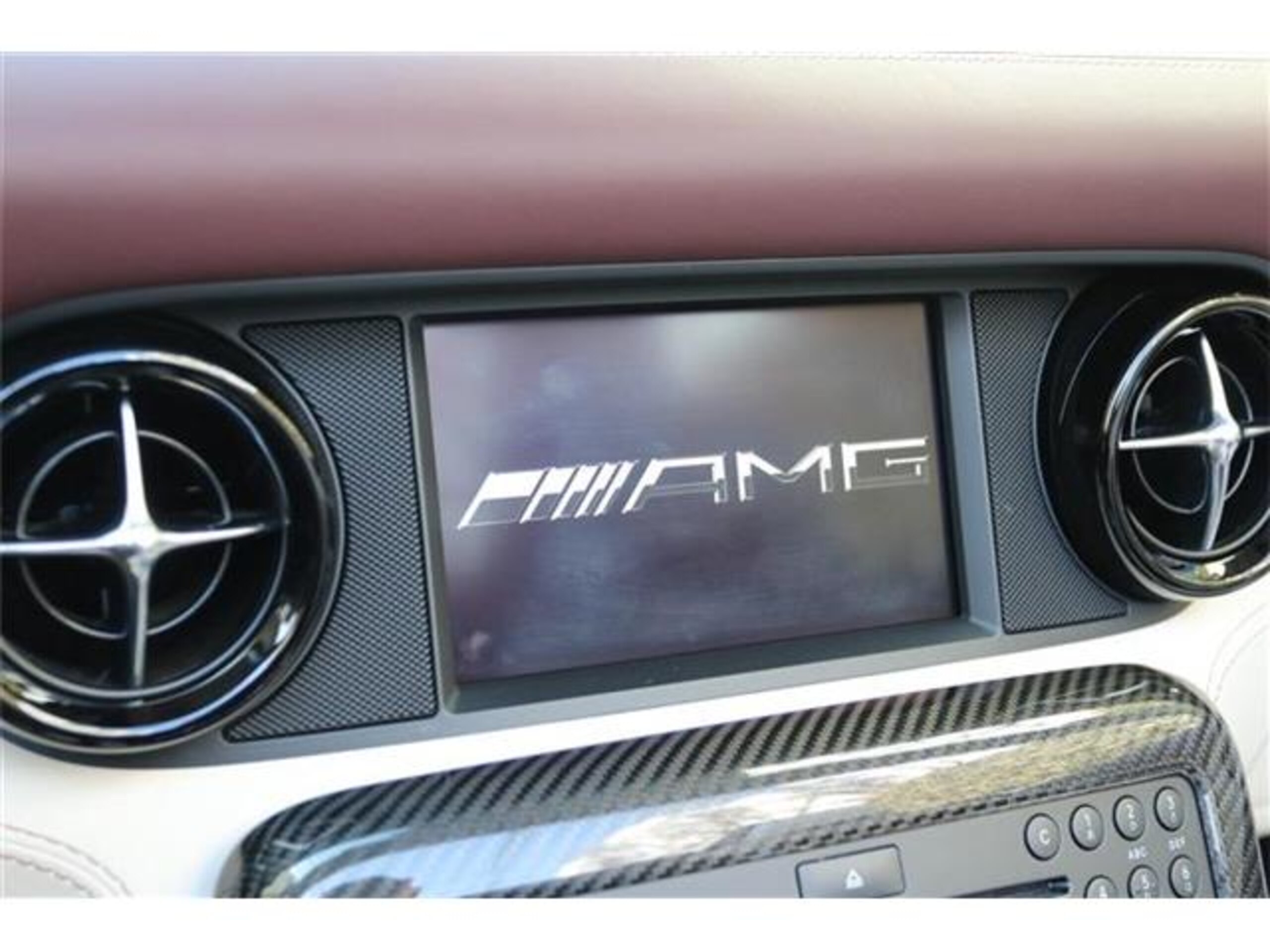 2013 Mercedes Benz SLS AMG Roadster — Photo 9 / 15