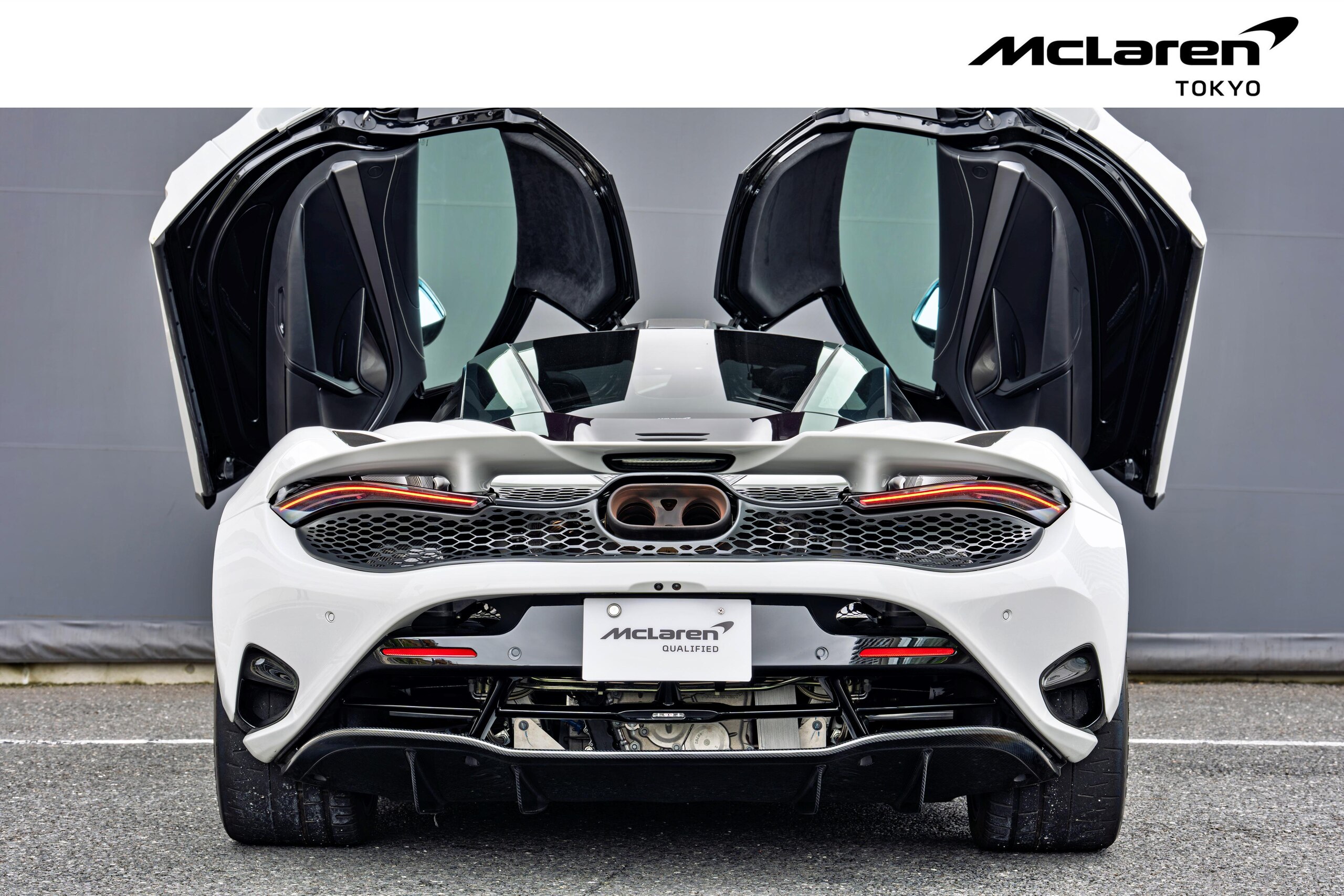 2024 McLaren 750S — Photo 18 / 44