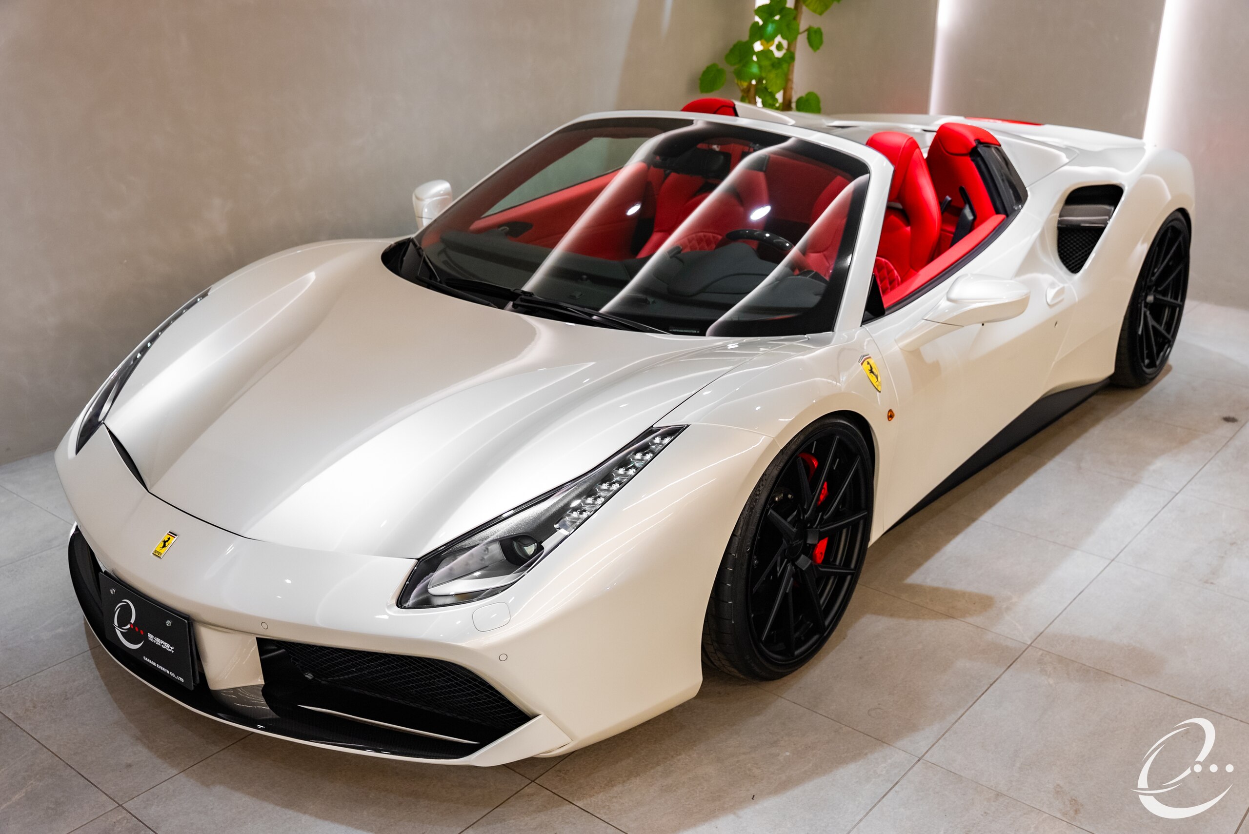 2017 Ferrari 488 Spider — Photo 11 / 67