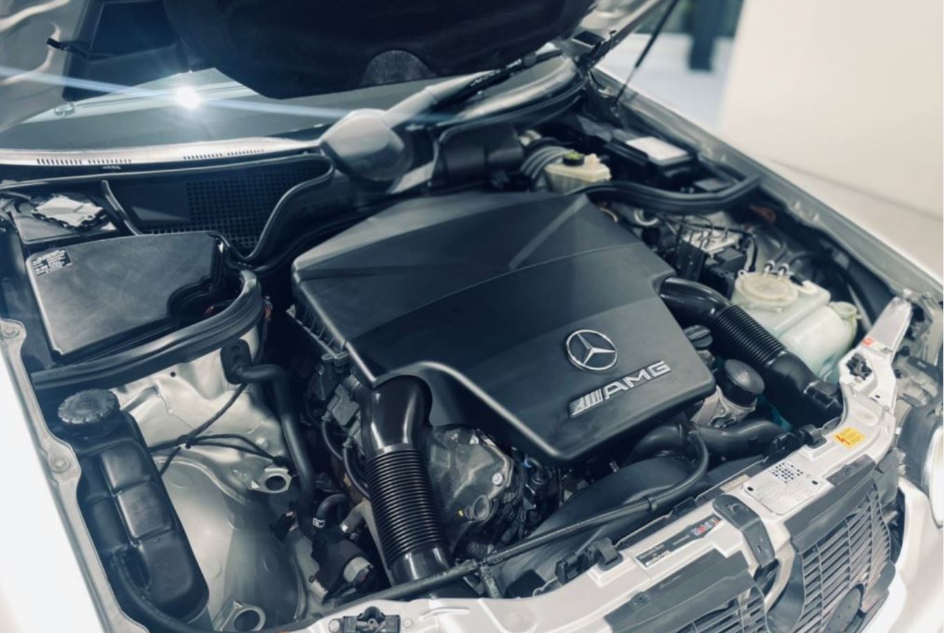 2001 Mercedes Benz E55 AMG — Photo 9 / 19