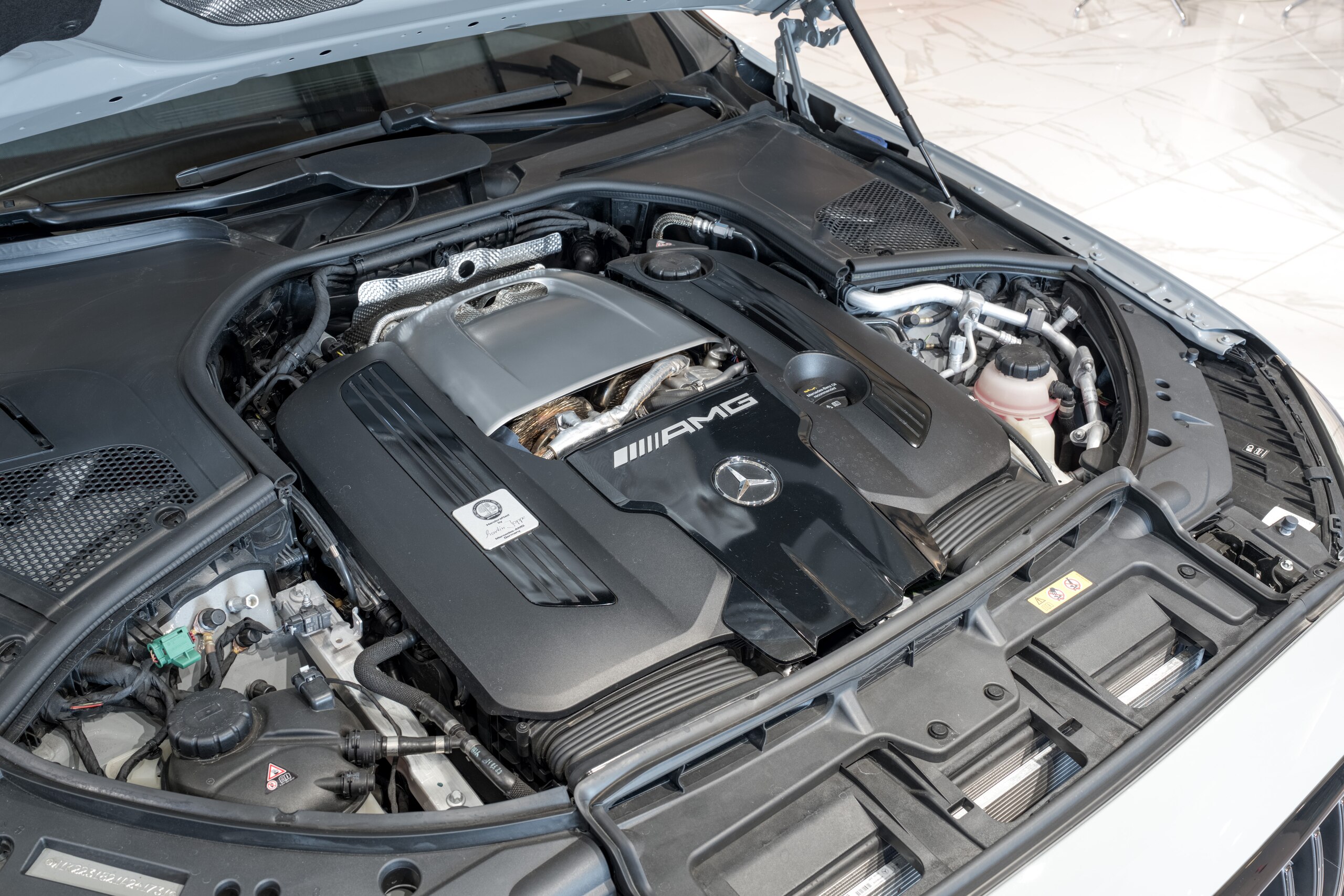 2024 Mercedes Benz AMG S63 E Performance — Photo 25 / 26