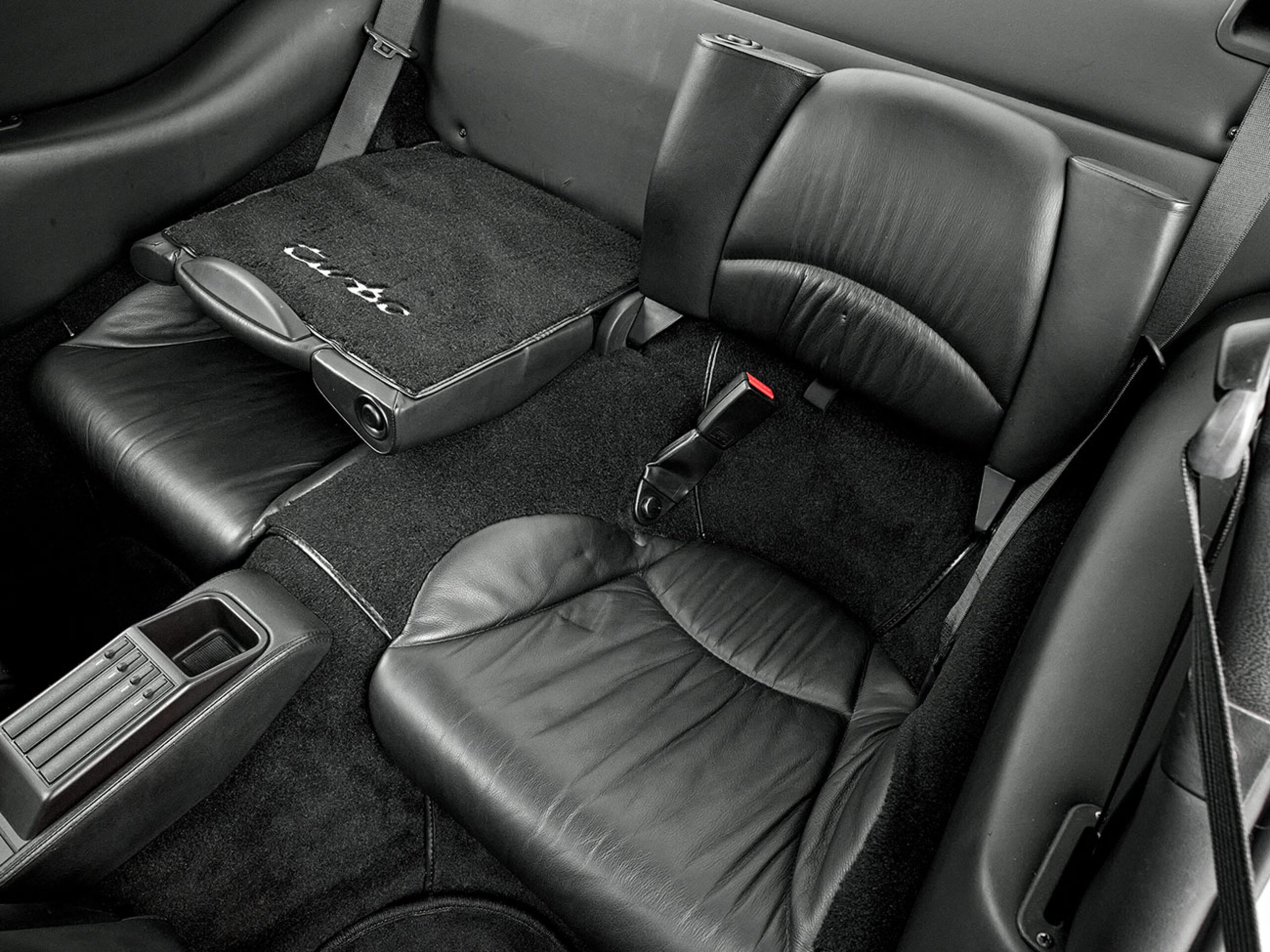 1995 Porsche 911 Turbo — Photo 8 / 13
