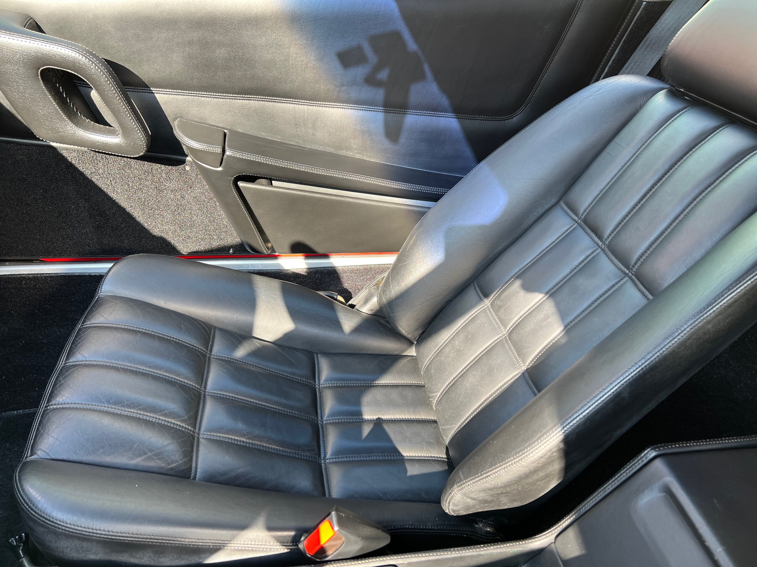 0 Ferrari 328 GTB — Photo 9 / 18