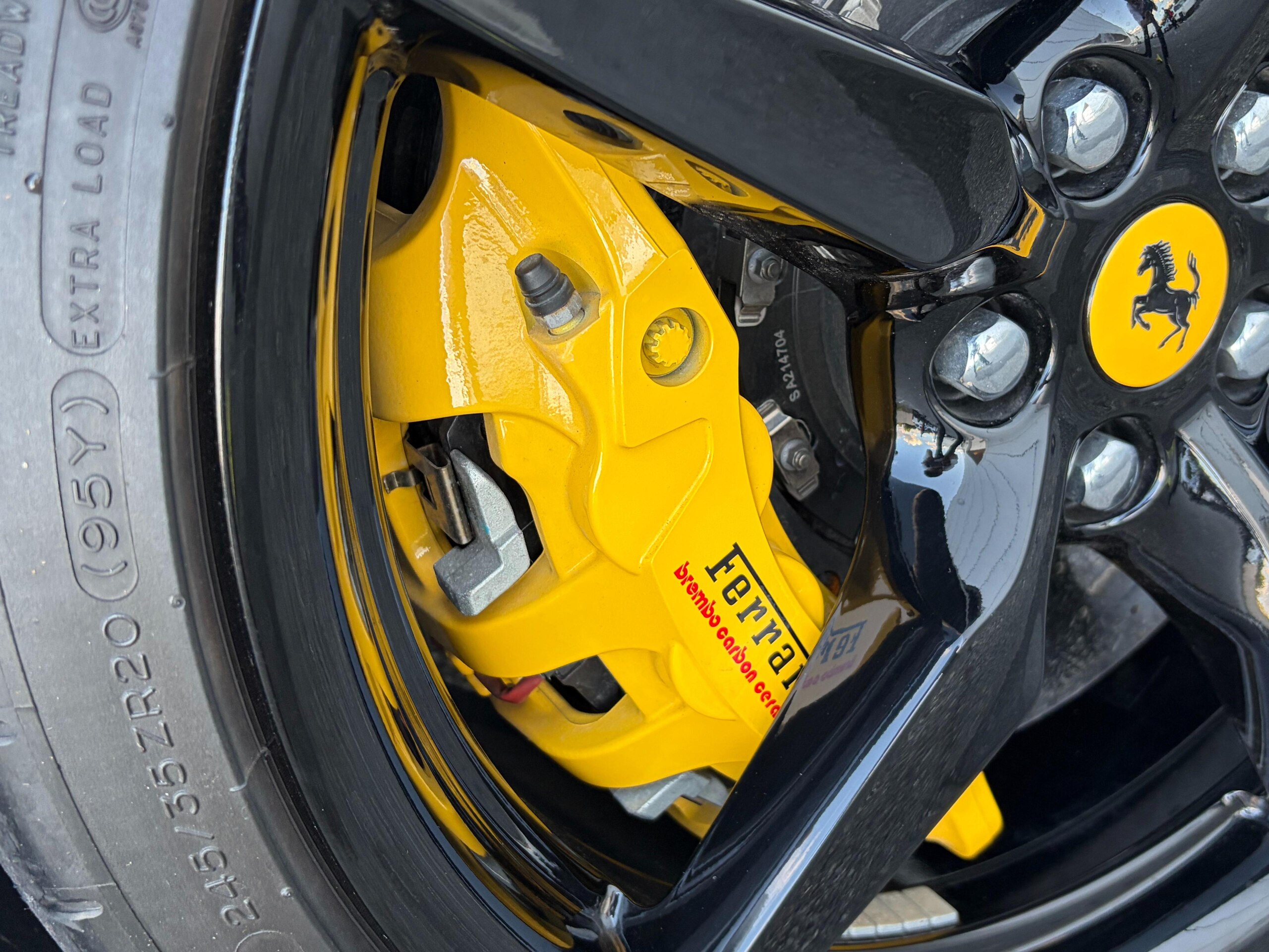 2018 Ferrari 488 Spider — Photo 14 / 26