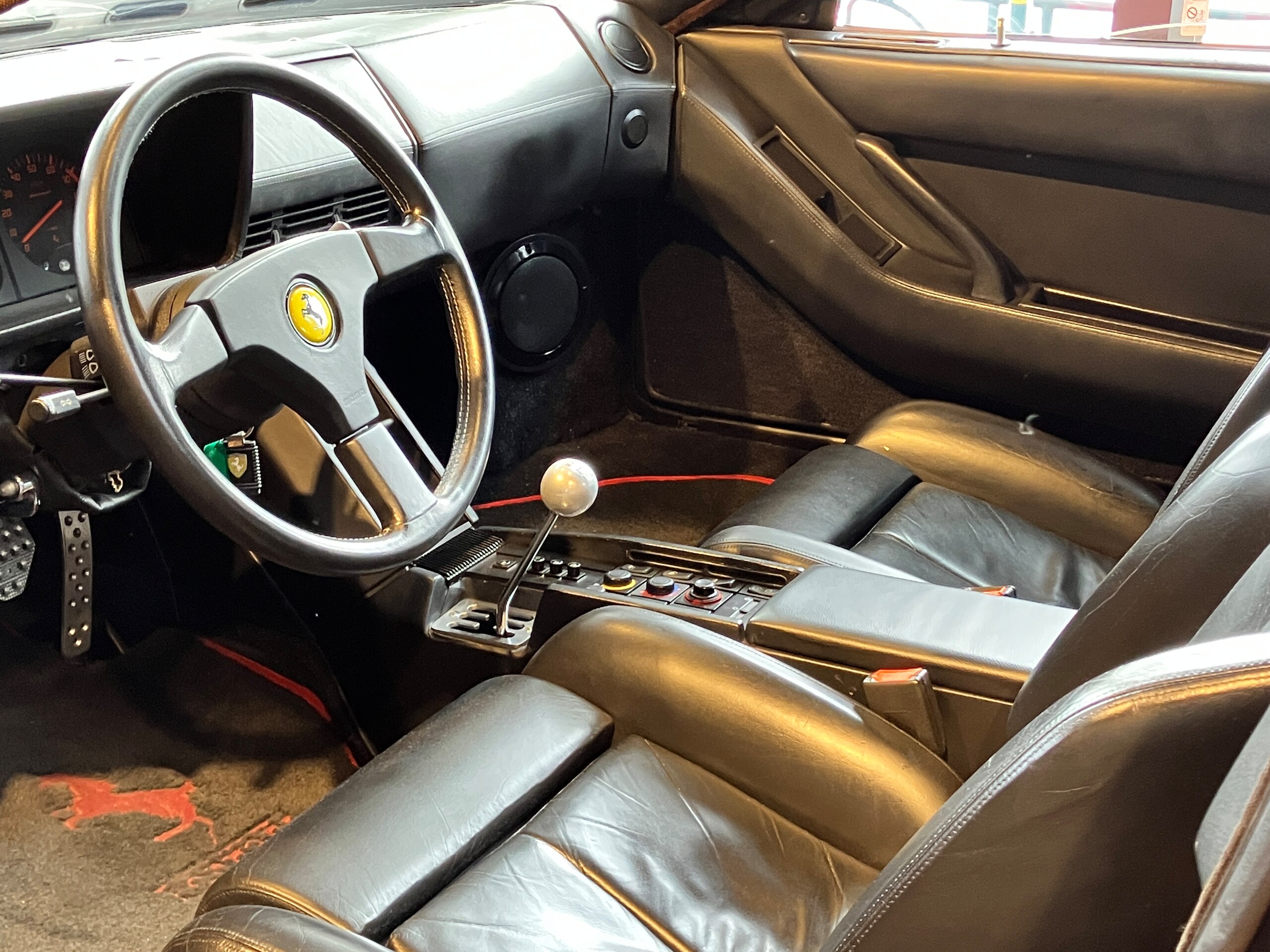 1990 Ferrari Testarossa — Photo 14 / 22