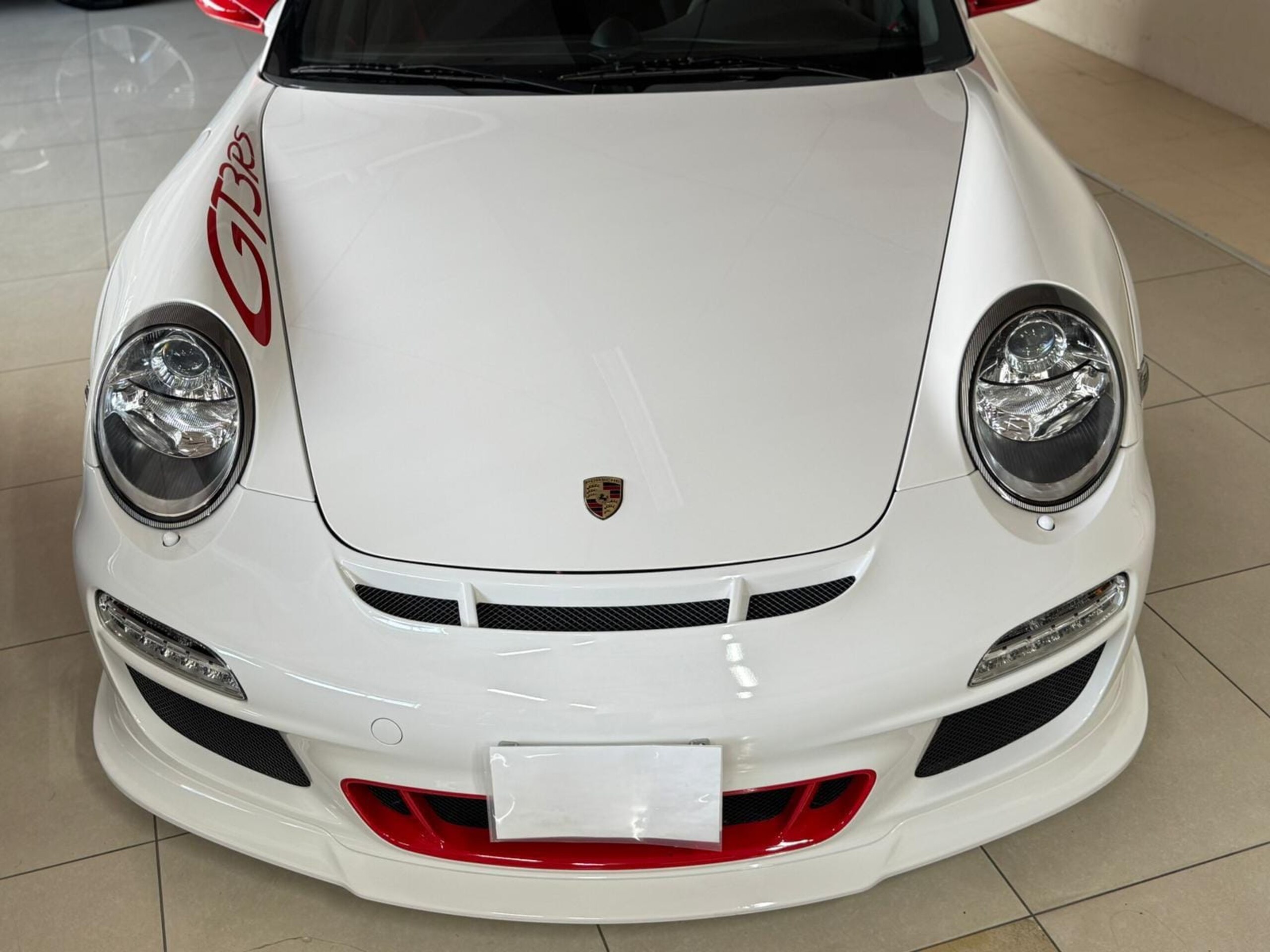 2011 Porsche 911 GT3 RS — Photo 12 / 40