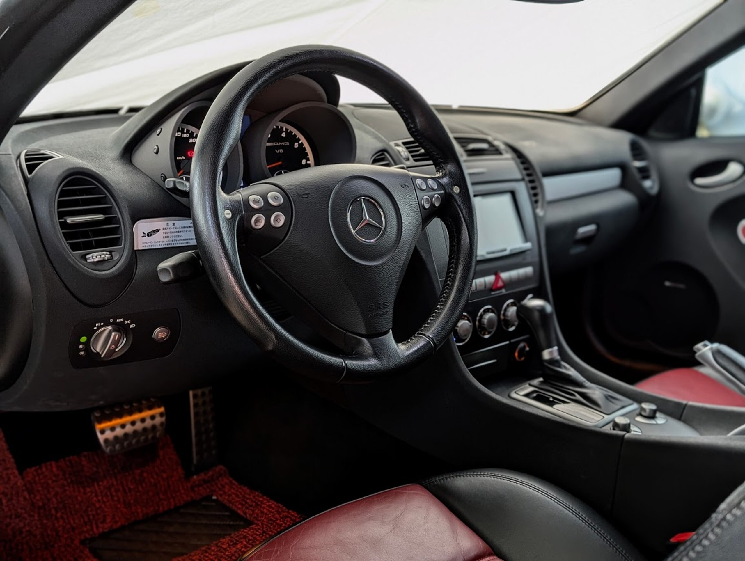 2004 Mercedes Benz SLK55 AMG — Photo 9 / 21
