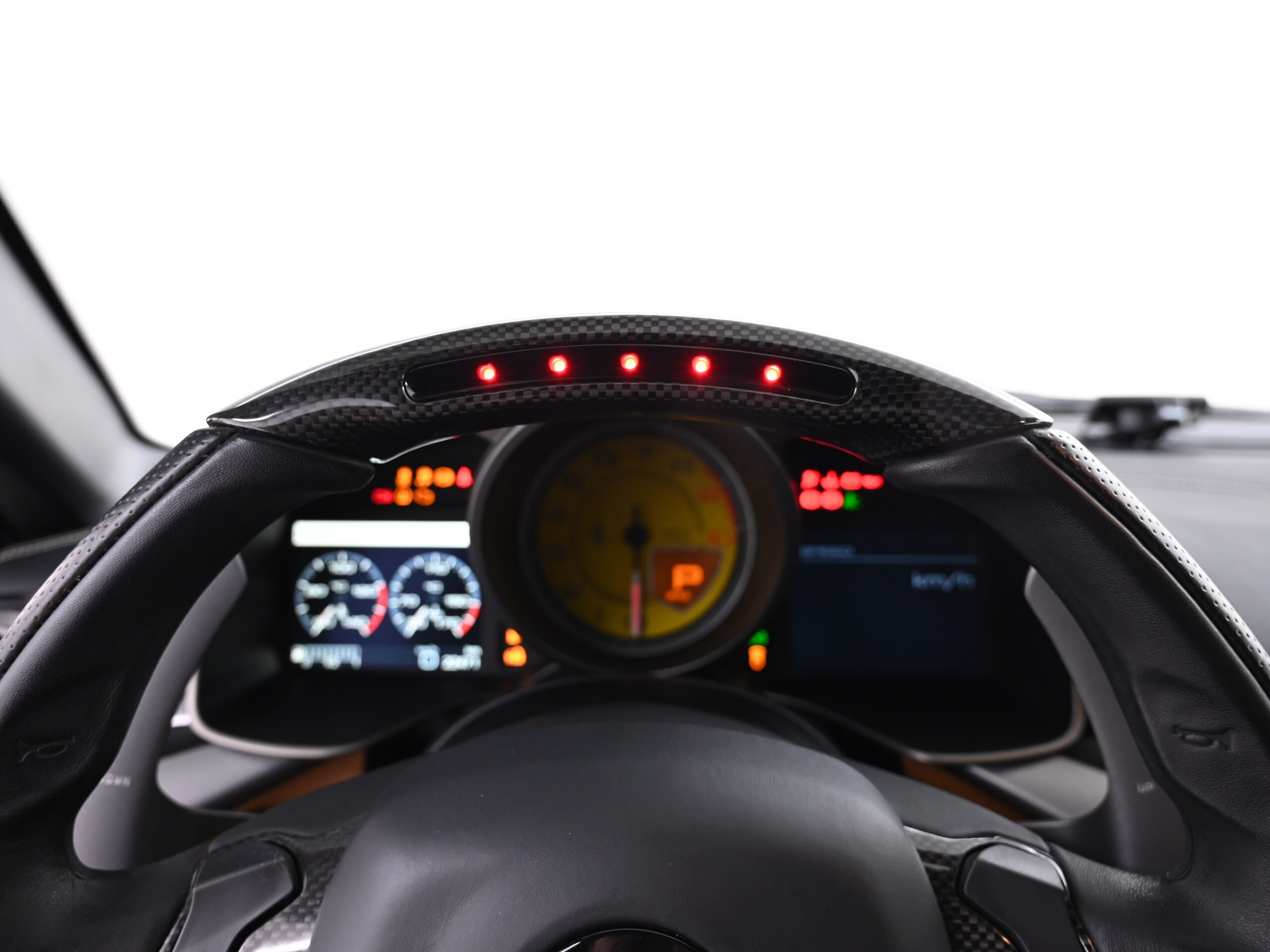2014 Ferrari F12 Berlinetta — Photo 9 / 17