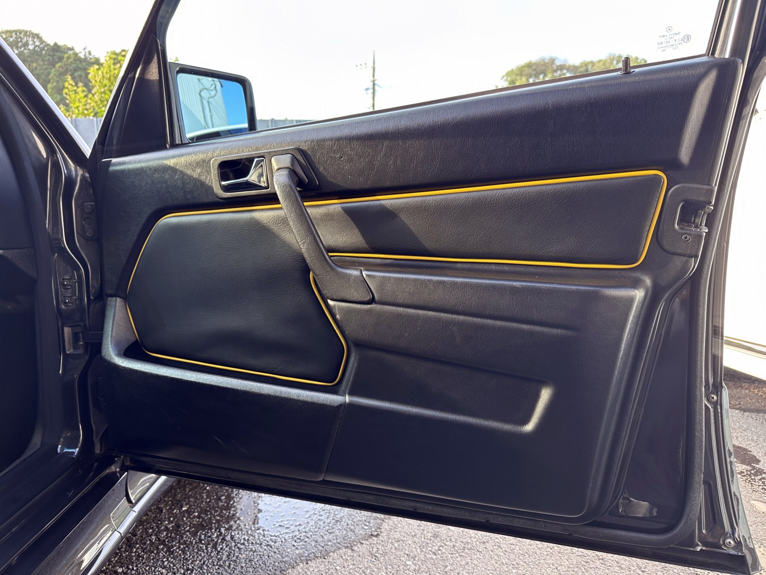1991 Mercedes Benz 190E — Photo 33 / 36
