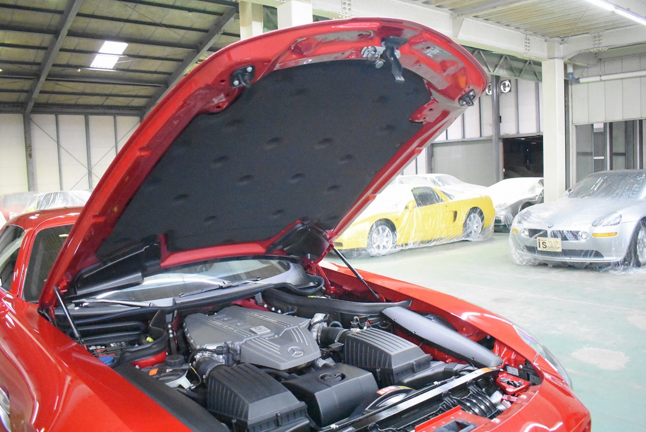 2010 Mercedes Benz SLS AMG — Photo 24 / 26