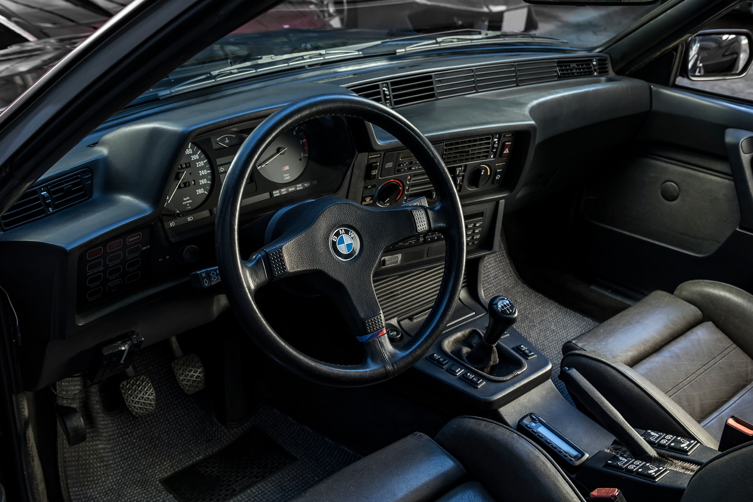 1988 BMW M6 — Photo 8 / 16