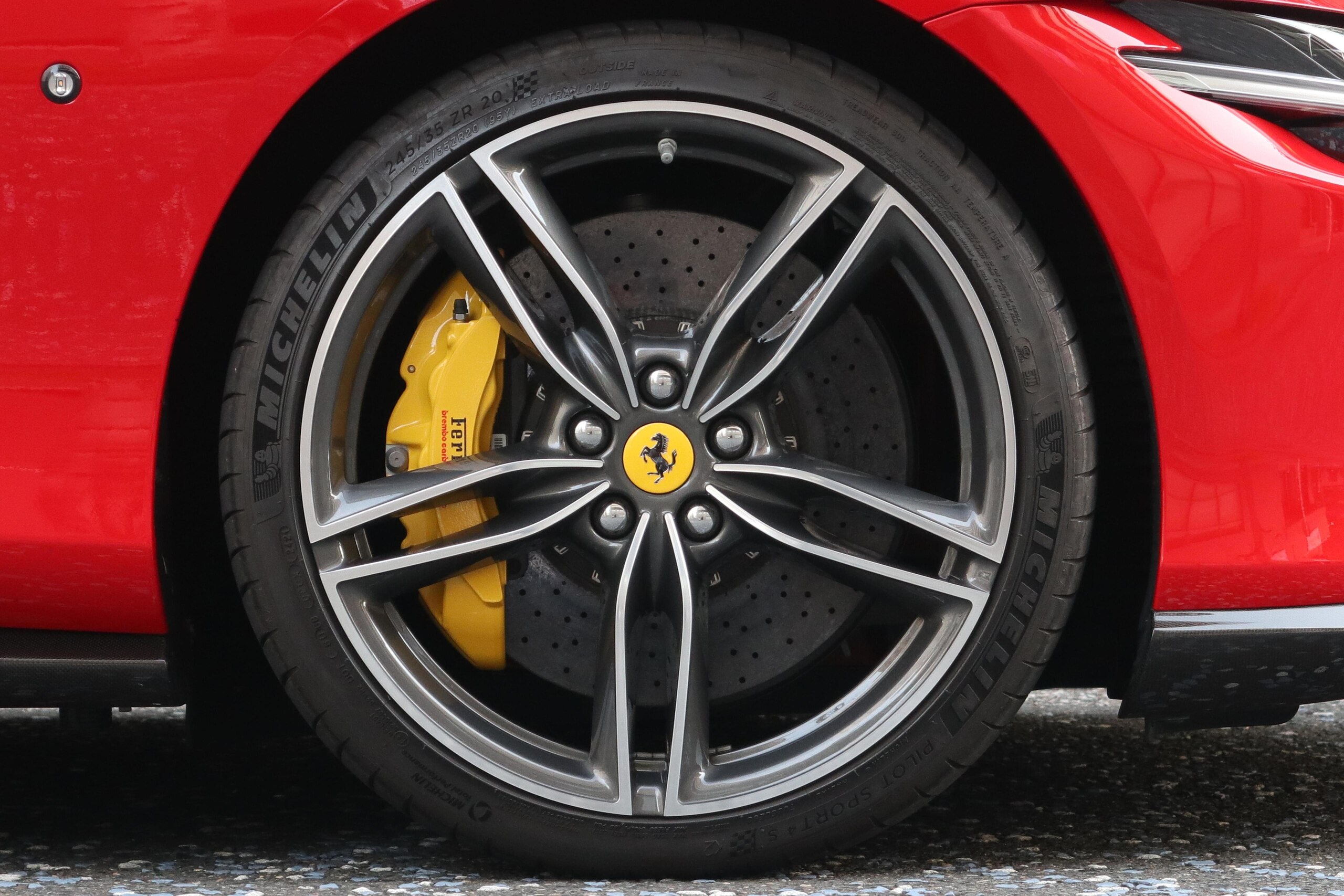 2021 Ferrari Roma — Photo 17 / 20