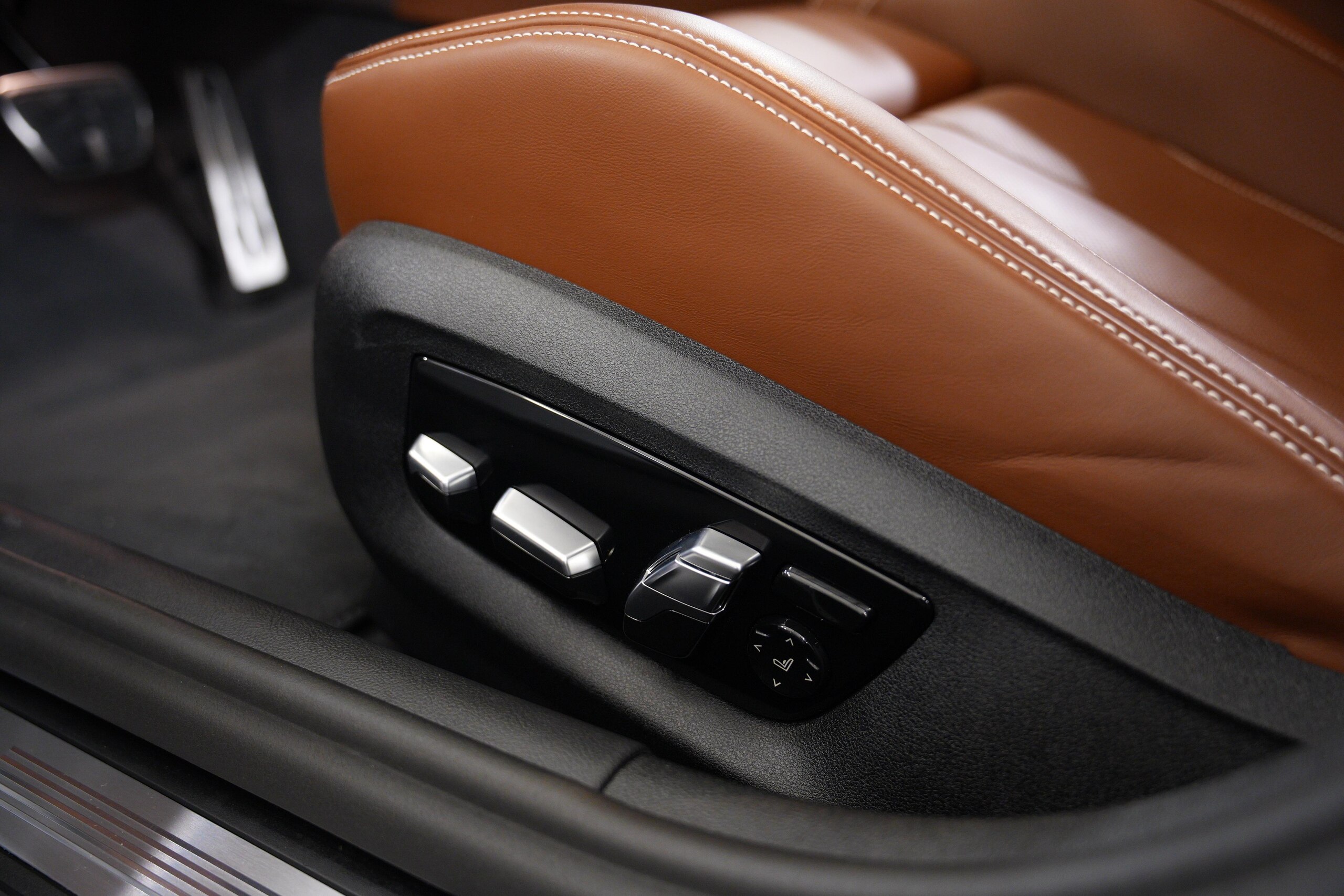 2023 BMW M5 Competition — Photo 19 / 53