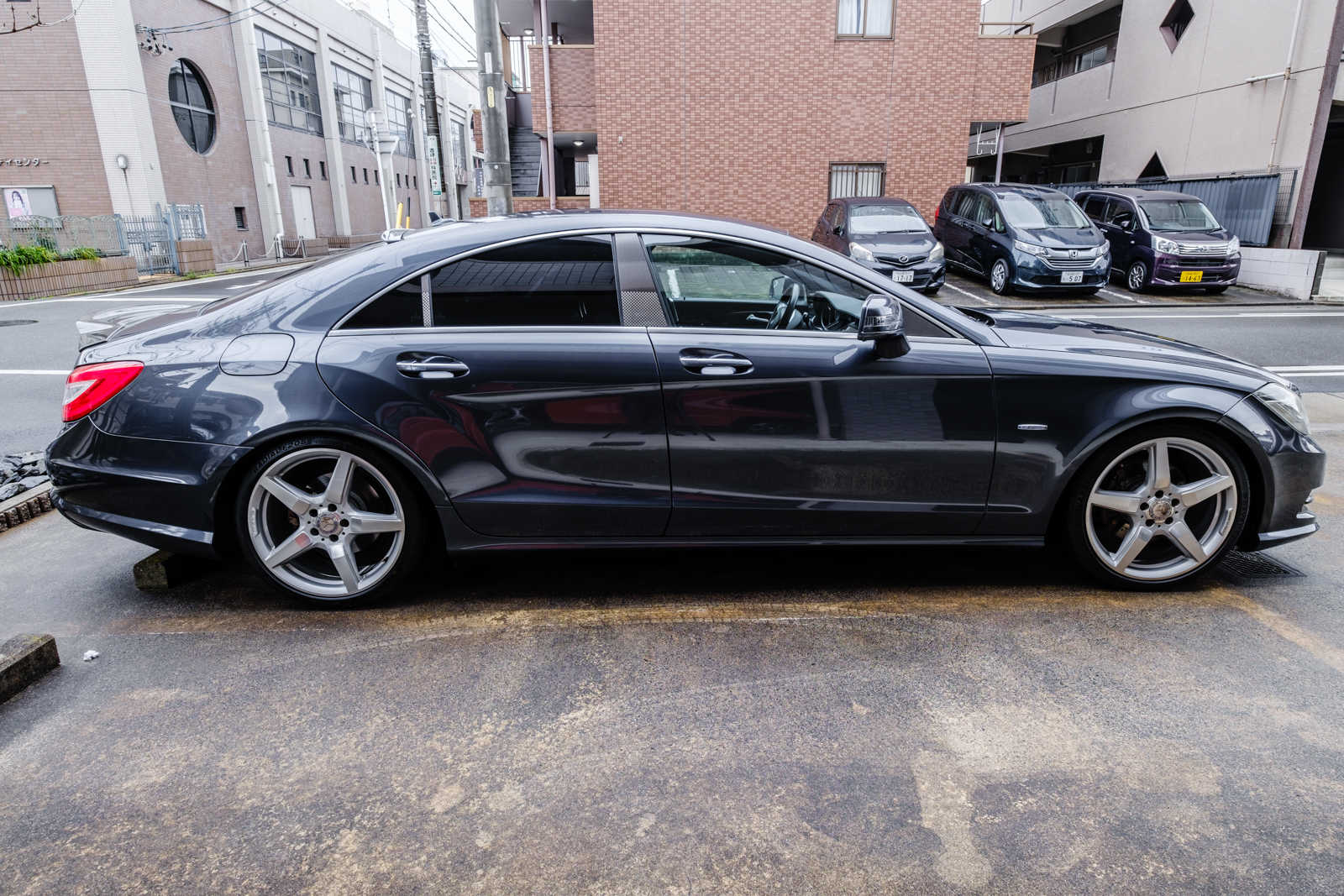 2012 Mercedes Benz CLS350 AMG — Photo 8 / 28