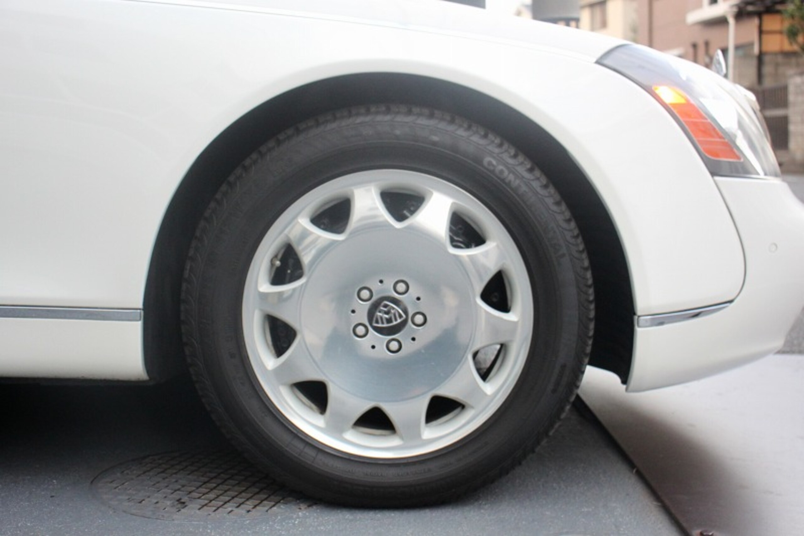 2005 Mercedes Benz Maybach 57 — Photo 28 / 33