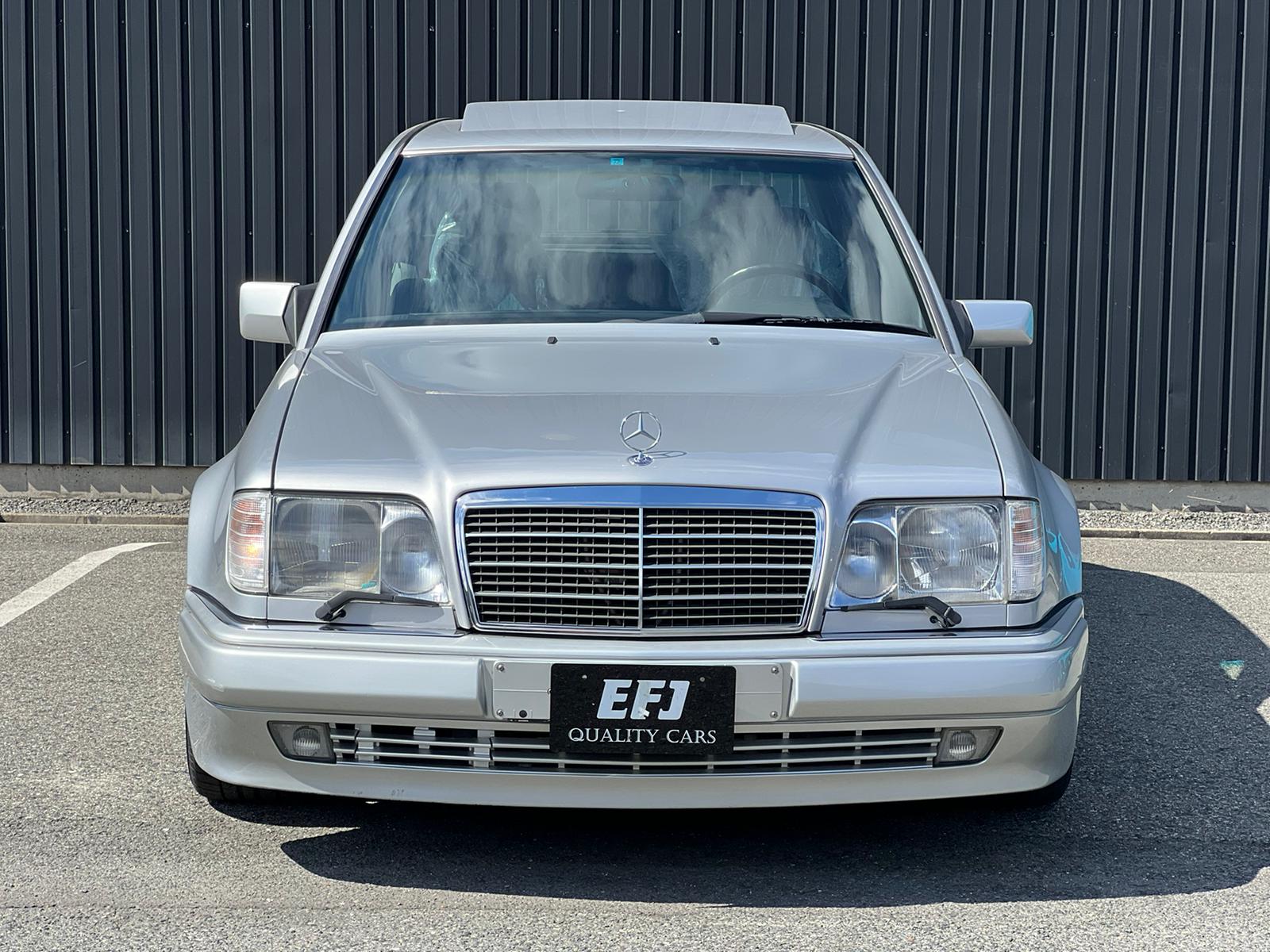 1995 Mercedes Benz E500 Limited WDB1240361C188912 for sale in Japan