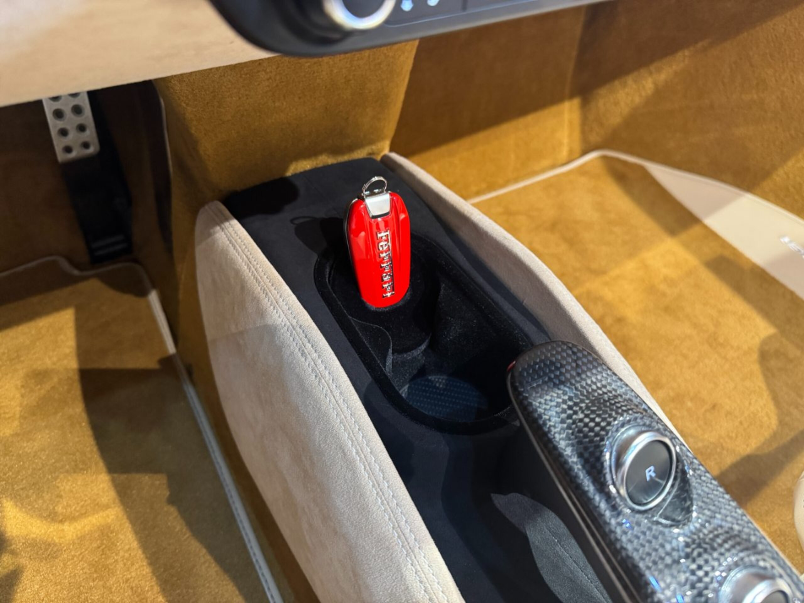 2022 Ferrari F8 Spider — Photo 51 / 72