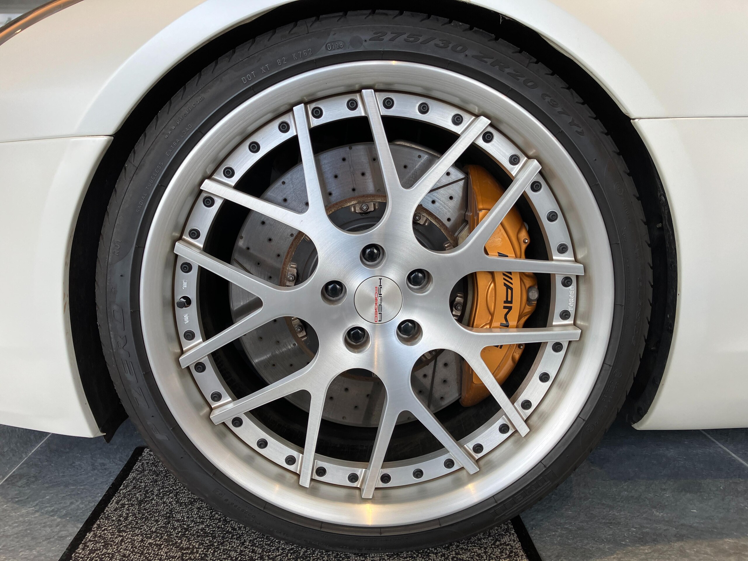 2011 Mercedes Benz SLS AMG Roadster — Photo 18 / 19