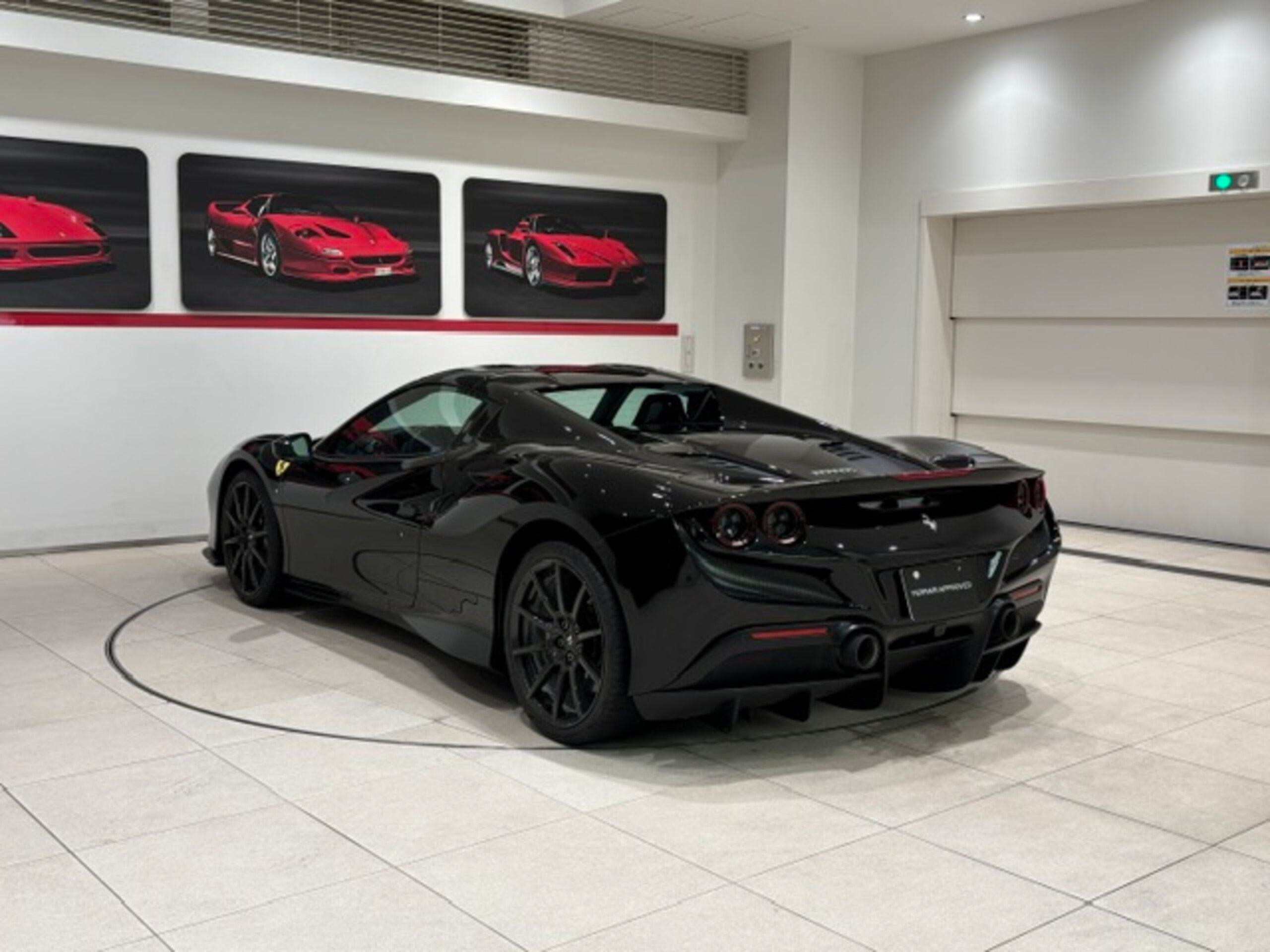 2022 Ferrari F8 Spider — Photo 13 / 26
