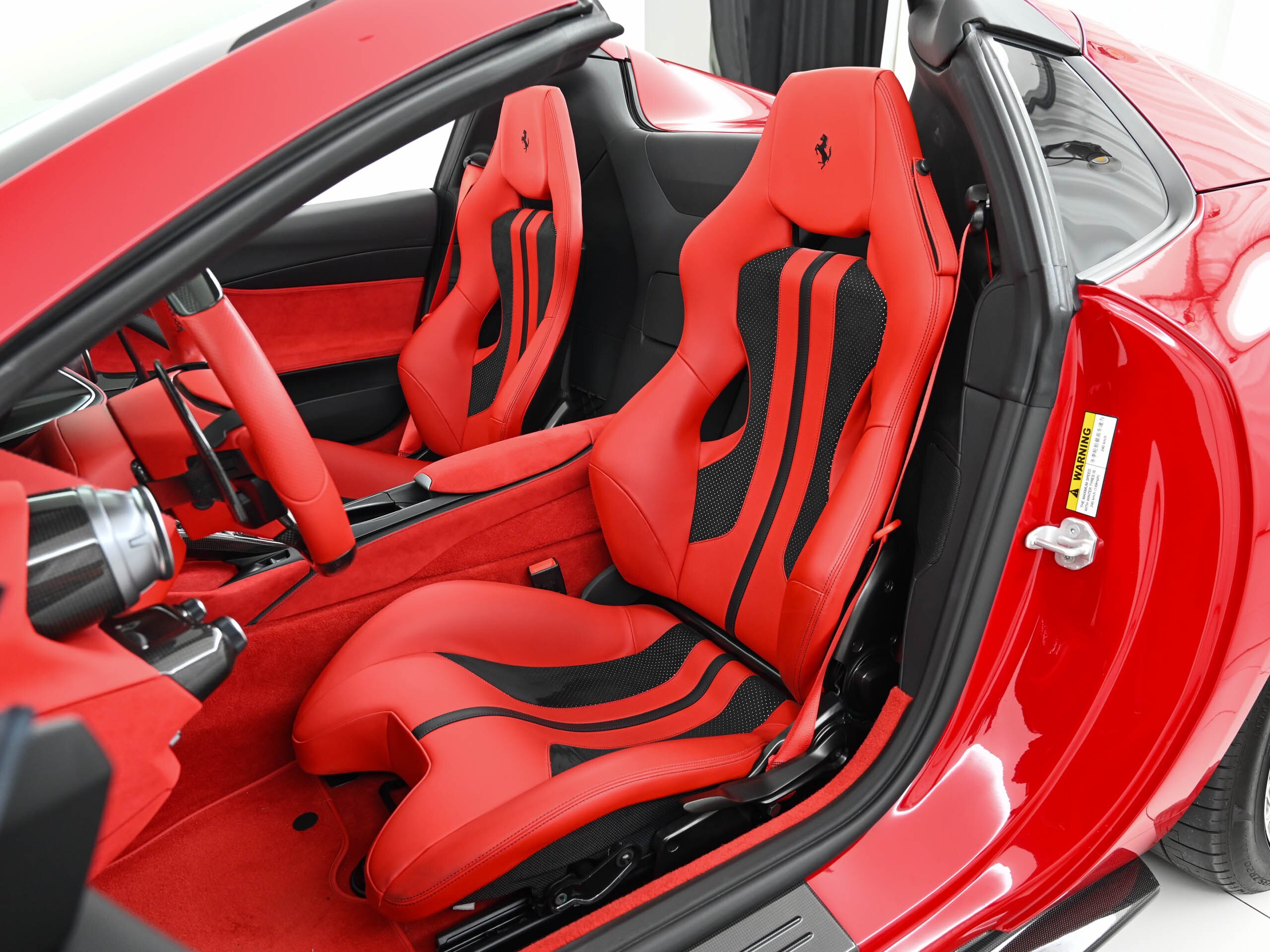 2020 Ferrari 812GTS — Photo 6 / 15