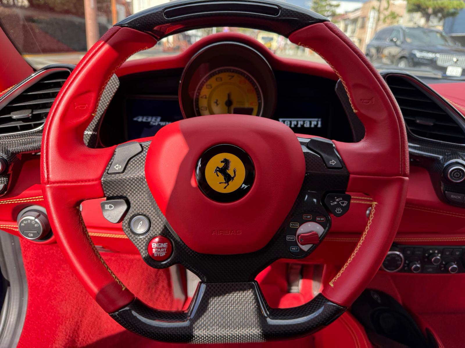 2018 Ferrari 488 Spider — Photo 11 / 16