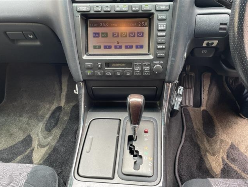 1997 Toyota Aristo V300 — Photo 8 / 9