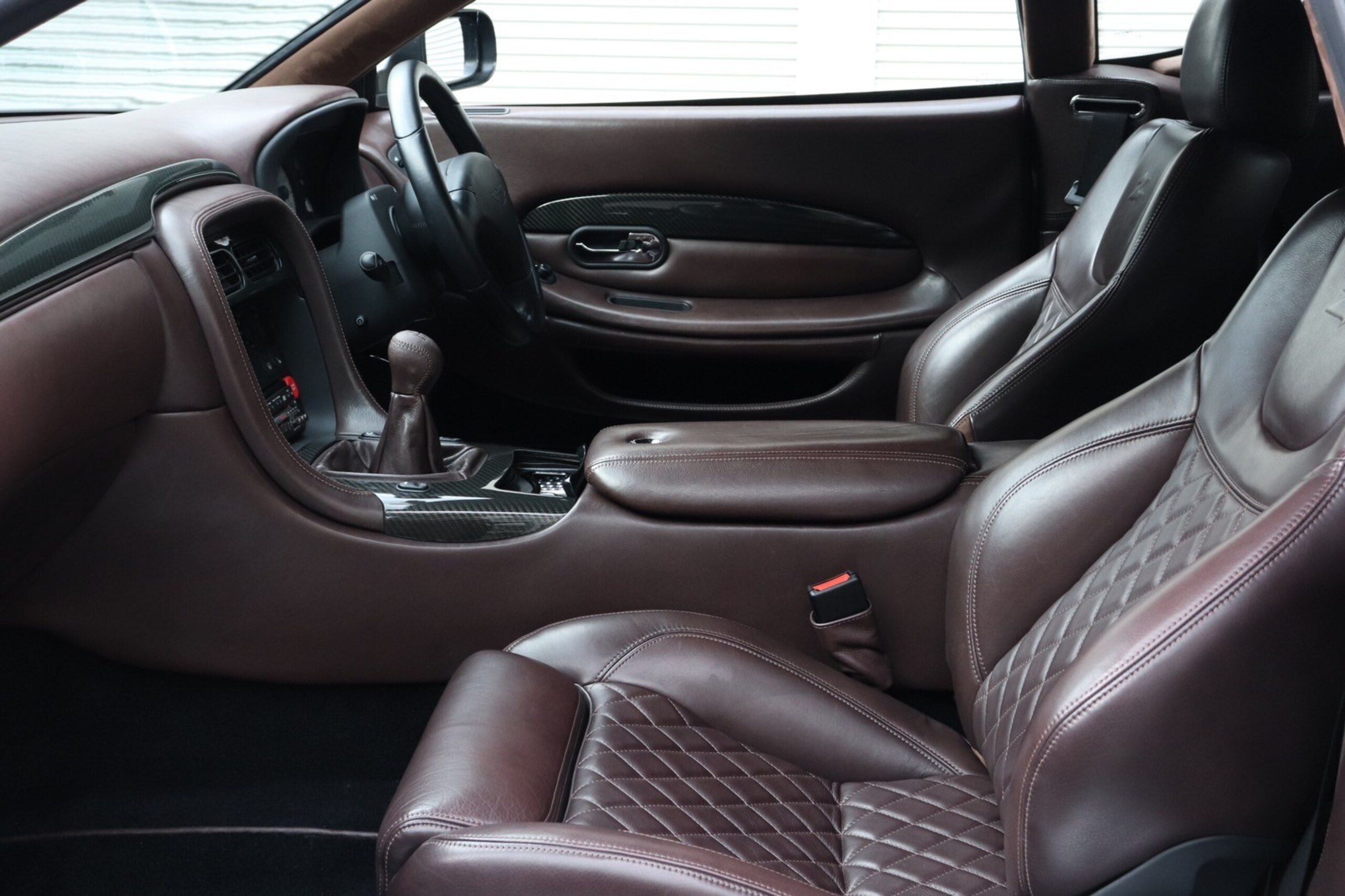 2004 Aston Martin DB7 Zagato — Photo 18 / 27
