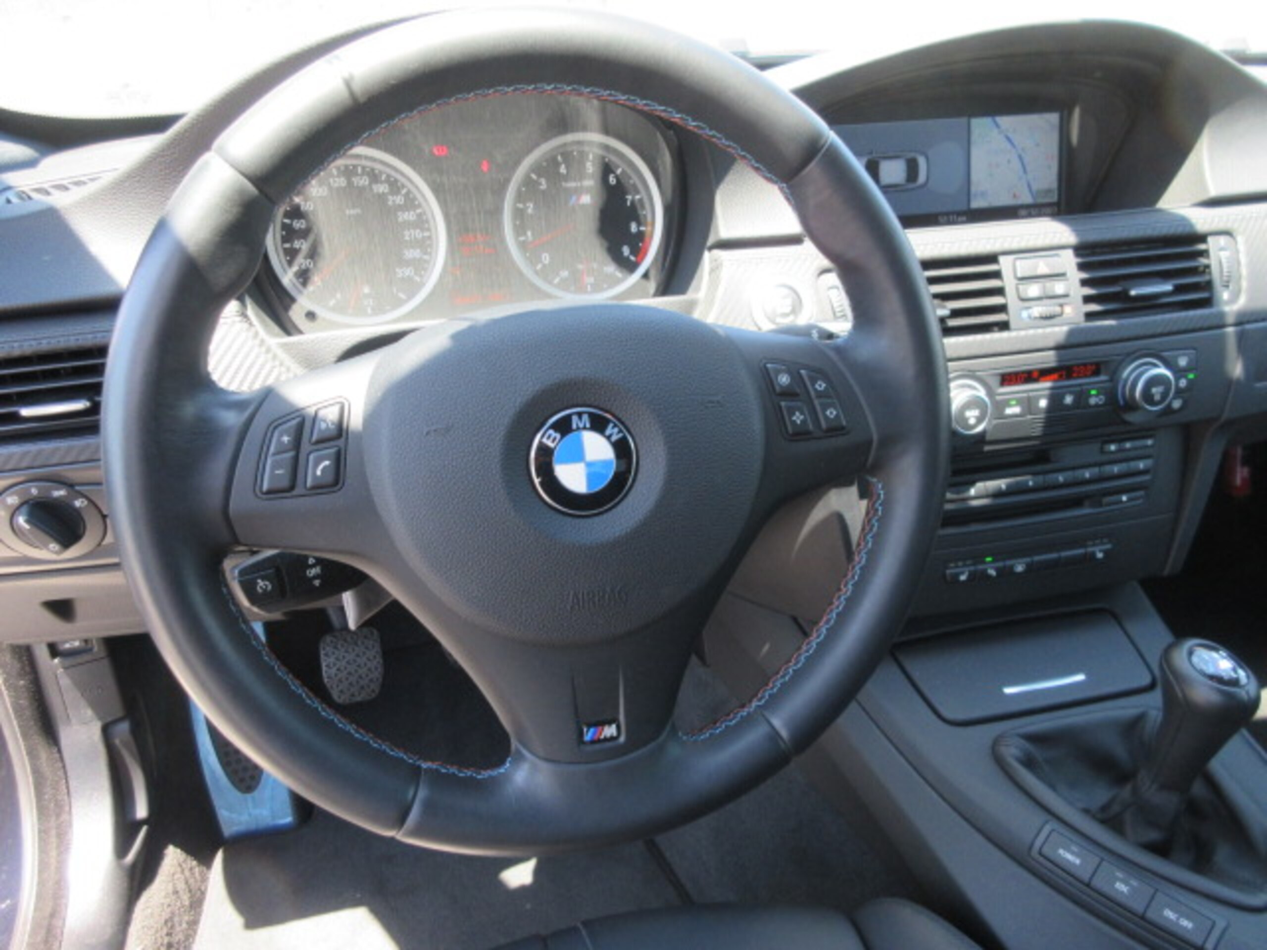 2007 BMW M3 Coupe — Photo 9 / 14